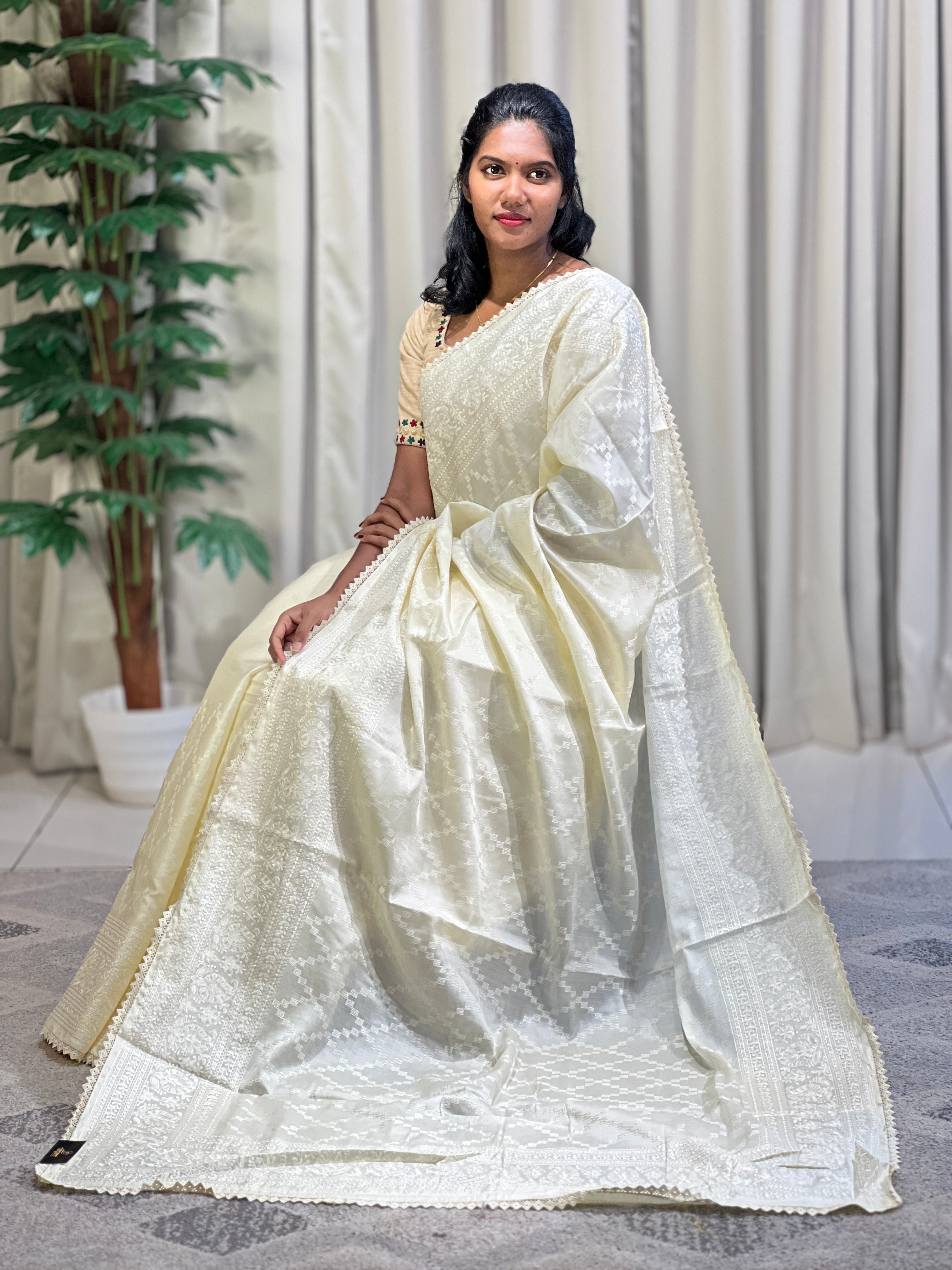 Machine Embroidery Geometric Patterned Tussar Finish Saree | SUN367