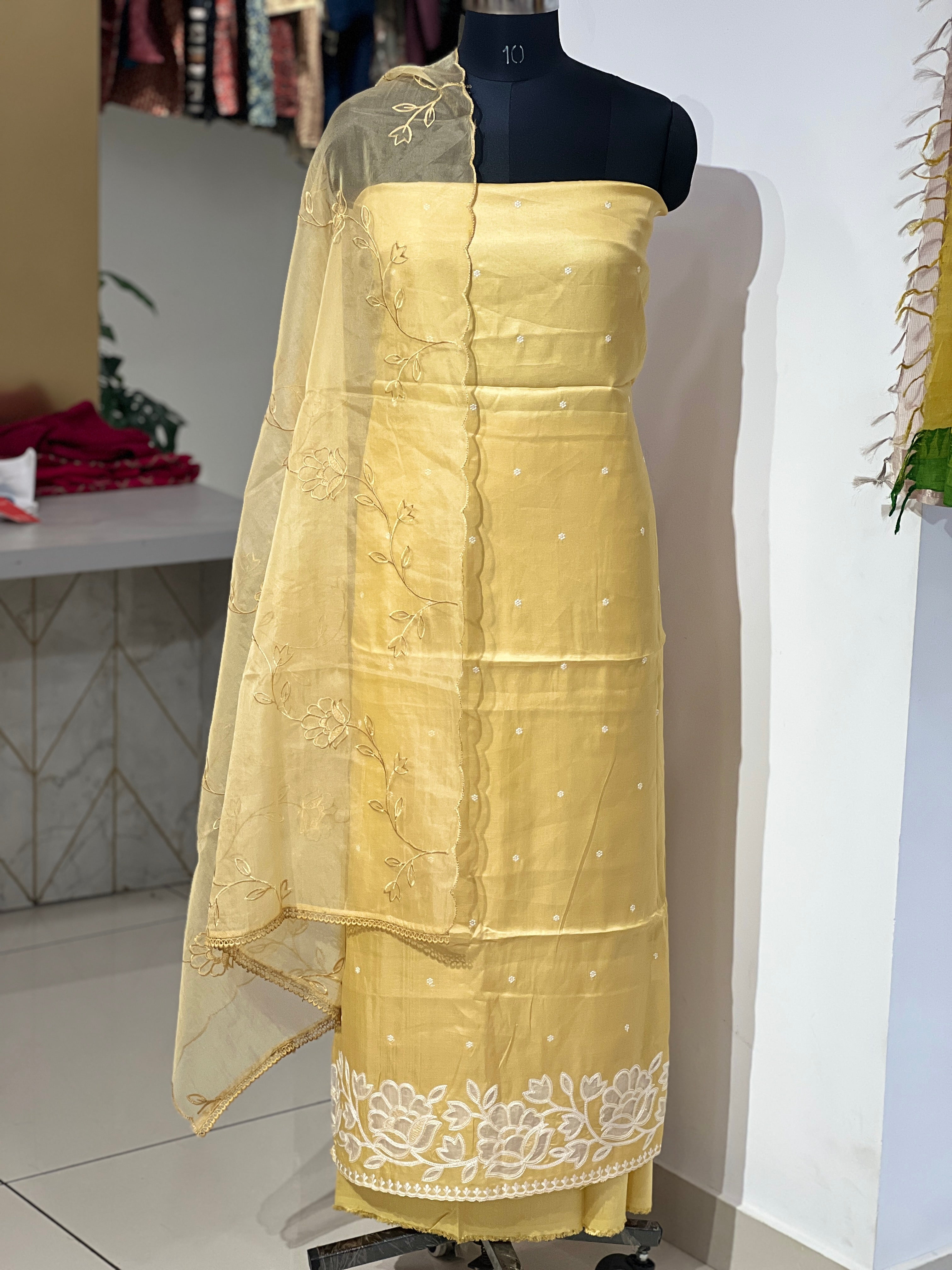 Floral Applique Detailed Semi Silk Salwar Set | SUN646