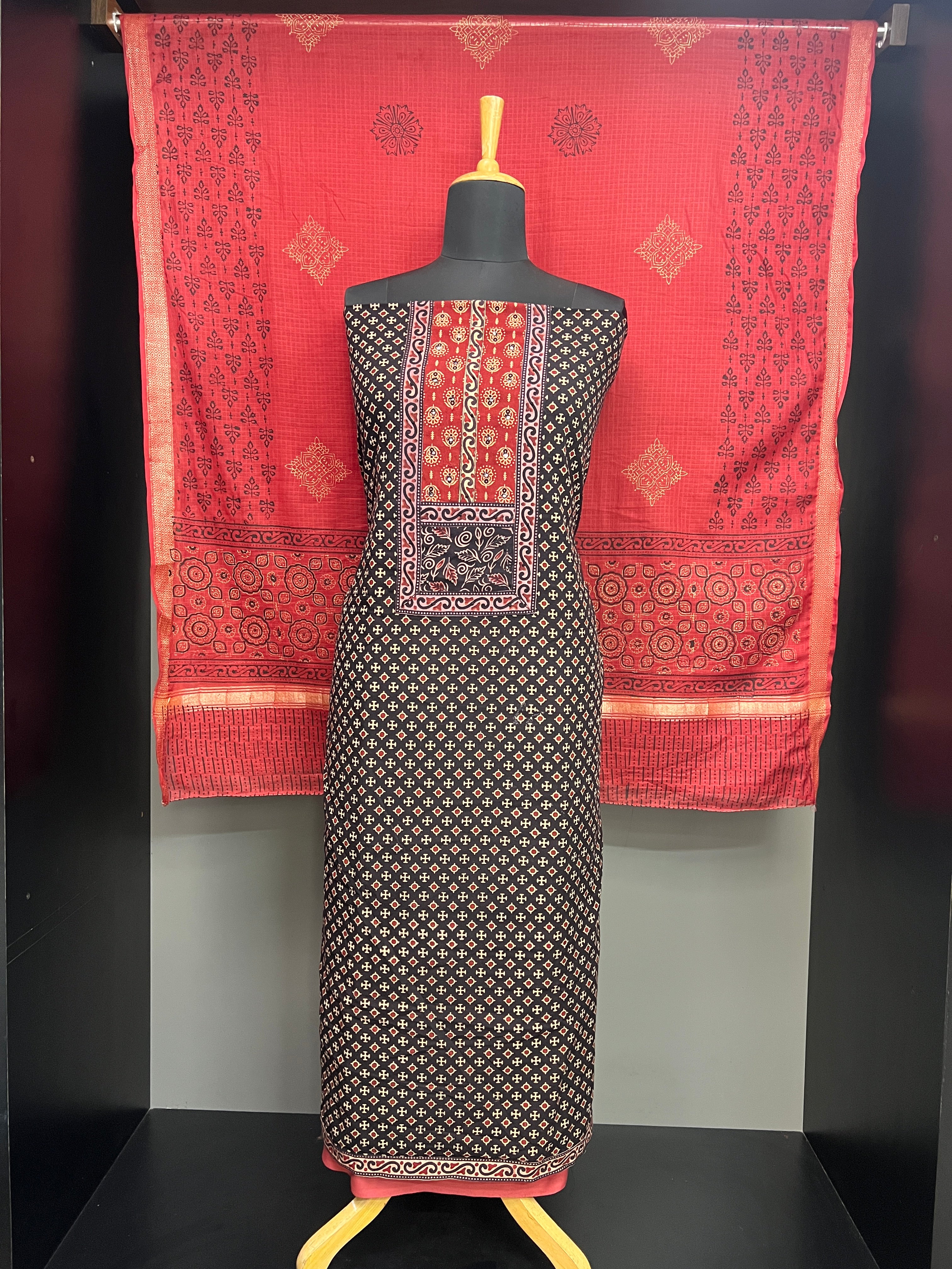 Geometric Print With Mirror Detailed Cotton Salwar Set | SW2334