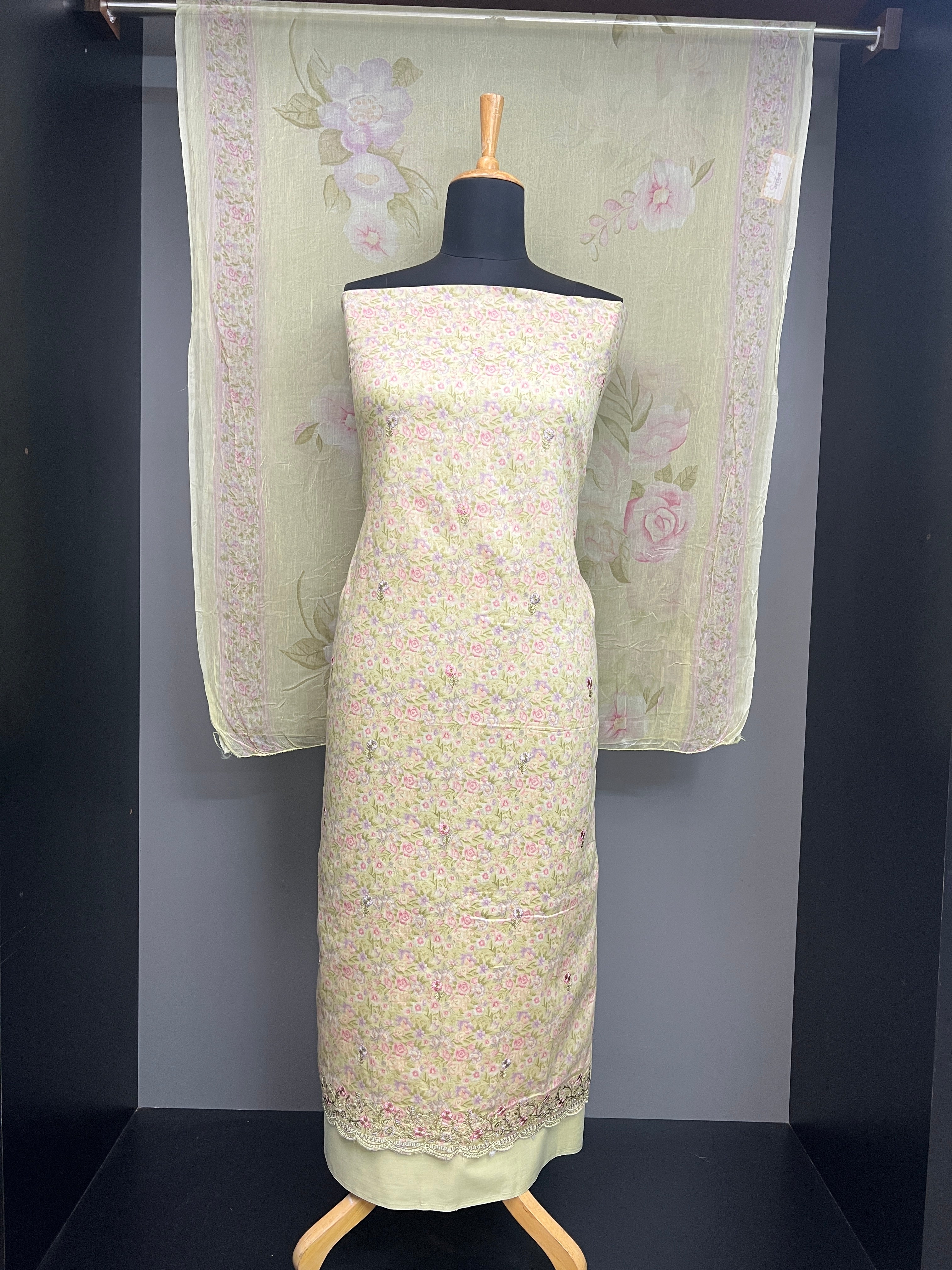 Floral Printed Cambric Cotton Salwar Set | SW2361