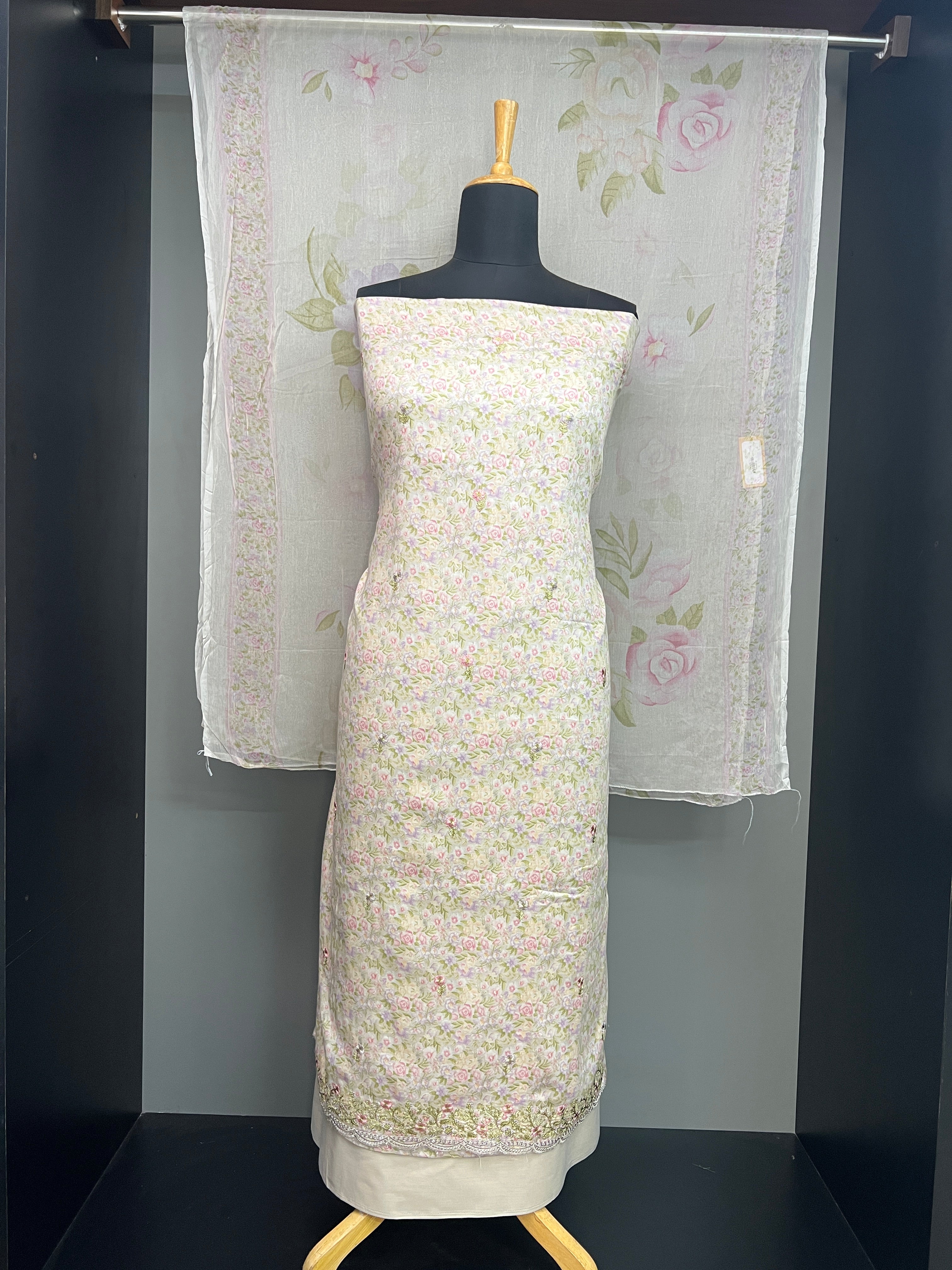 Floral Printed Cambric Cotton Salwar Set | SW2364