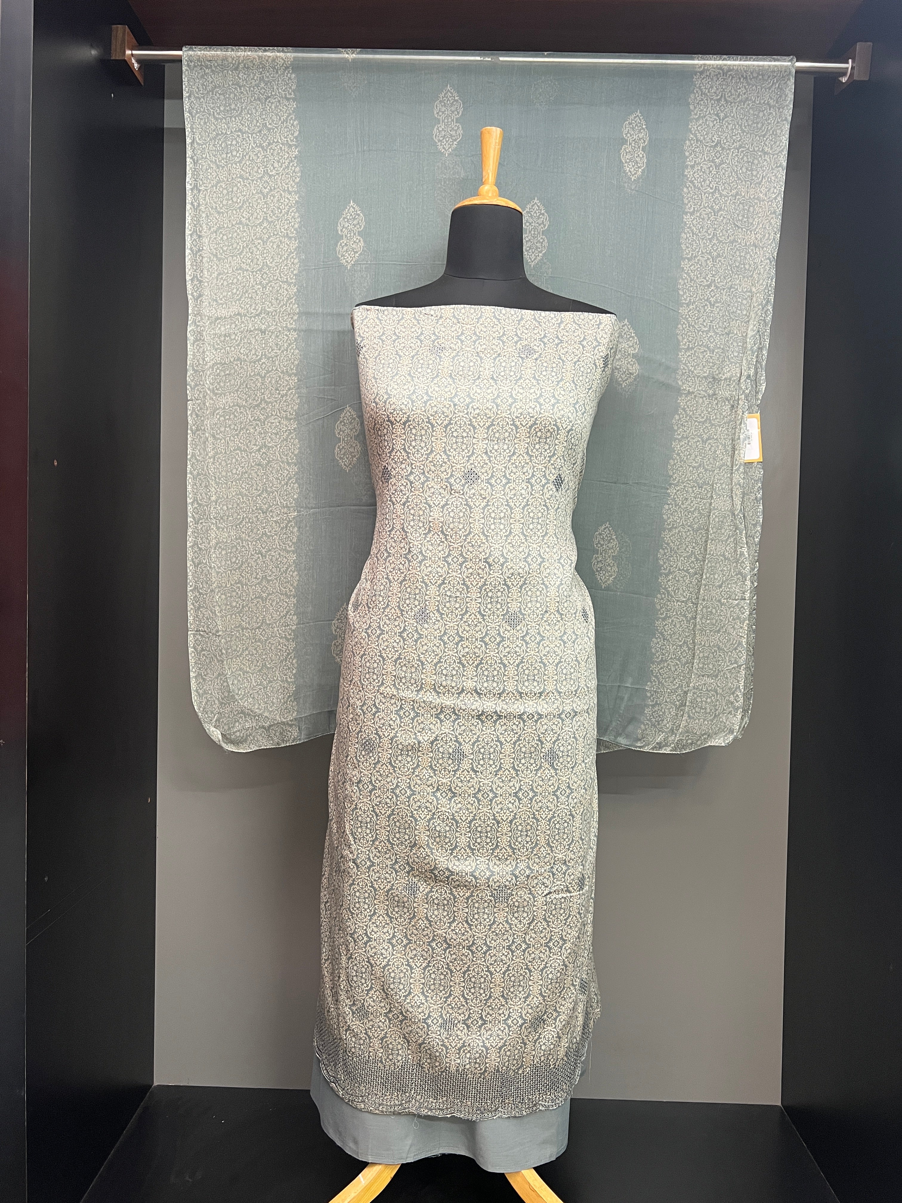 Floral Printed Cambric Cotton Salwar Set | SW2365