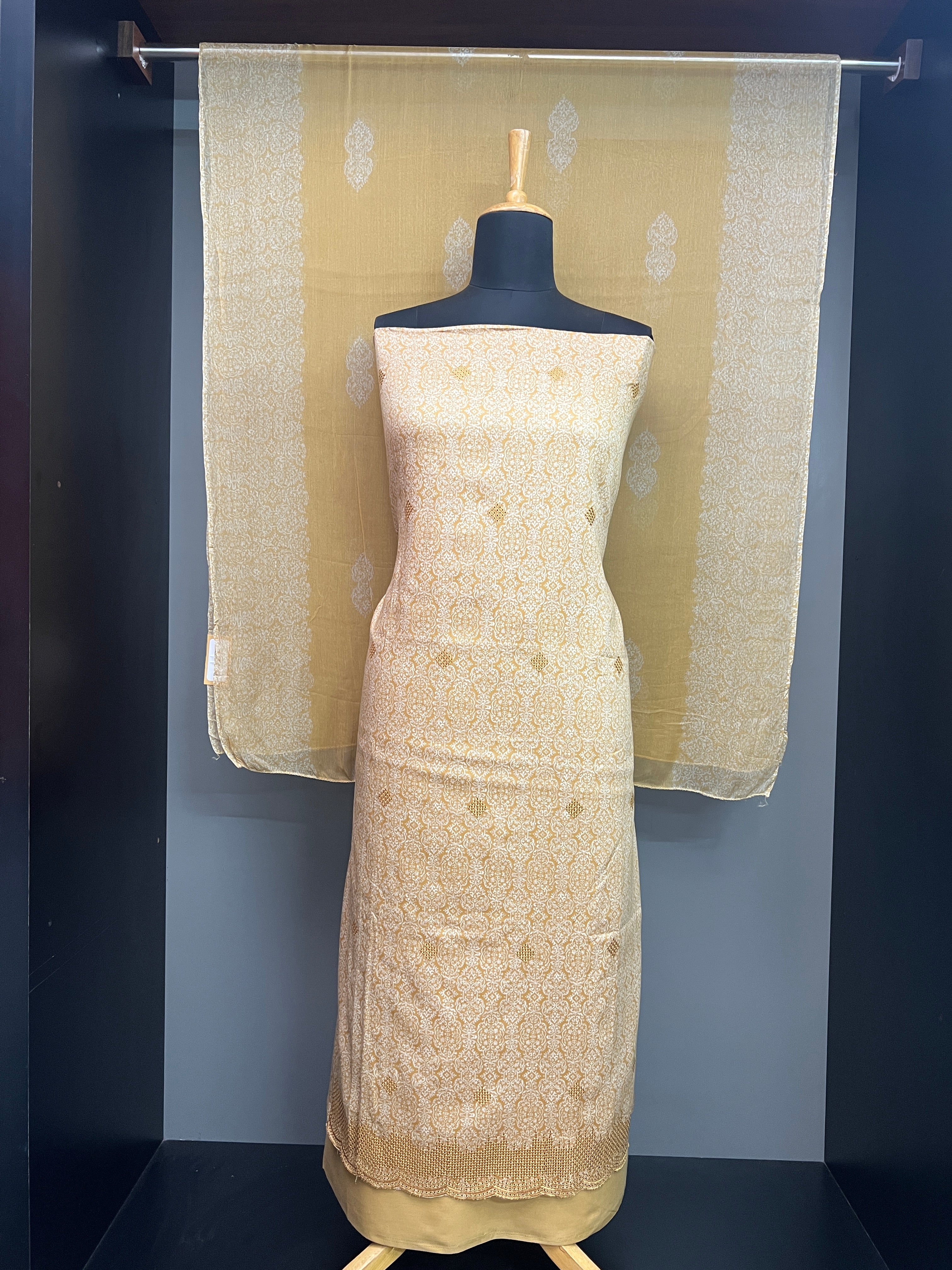 Floral Printed Cambric Cotton Salwar Set | SW2367