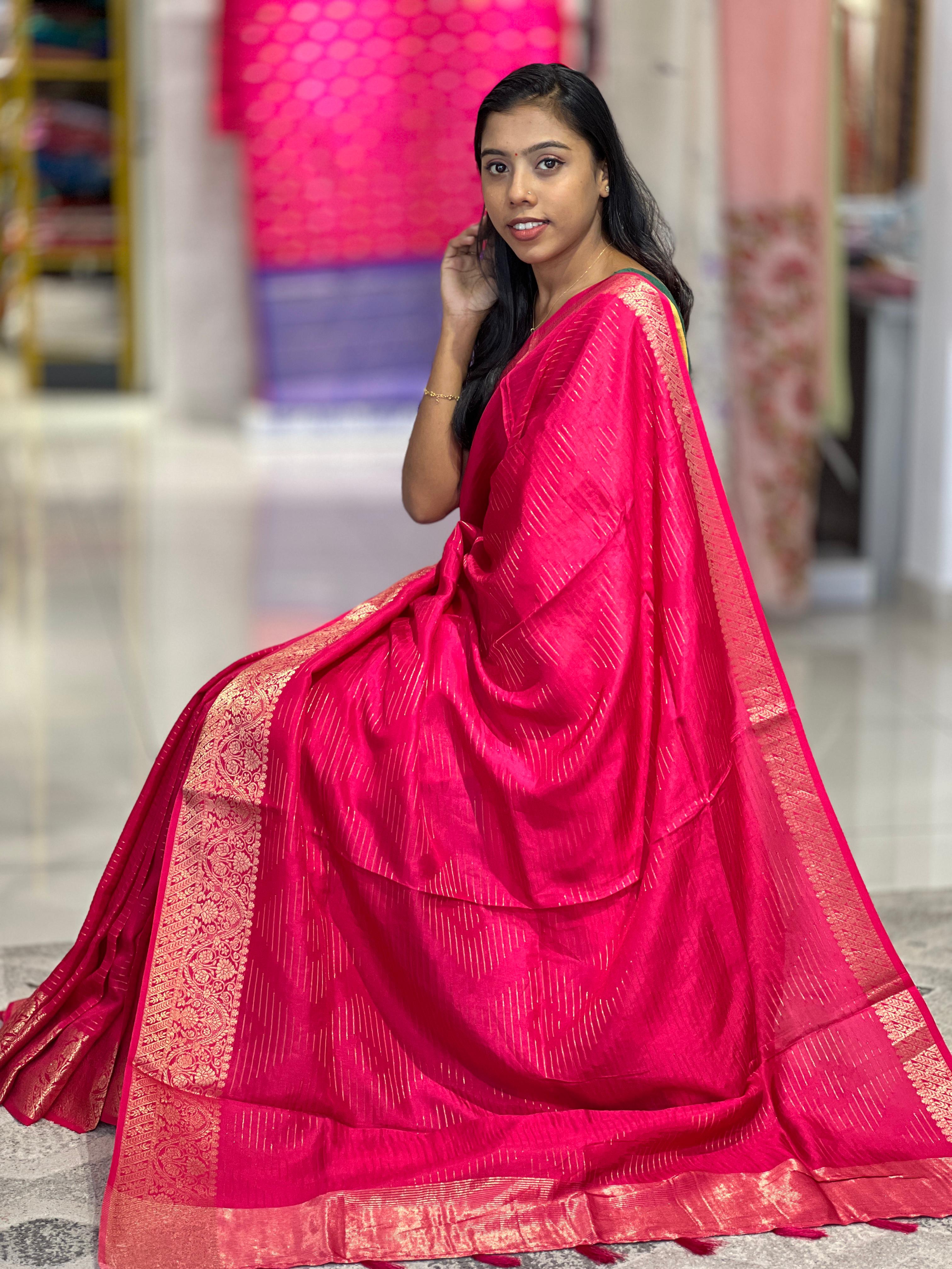 Diagonal Stripe Weaving Warm Silk Saree | SHC182