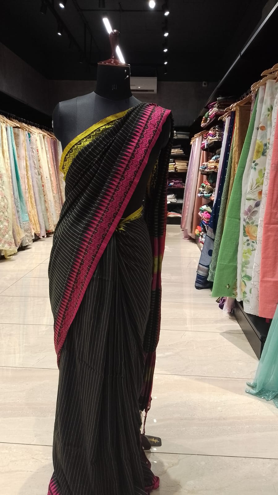 Stripe Weaving Patterned Soft Cotton Saree | AB235