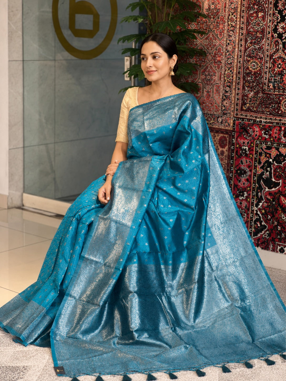 Traditional Buta Weaving Patterned Semi Silk Saree | HT165