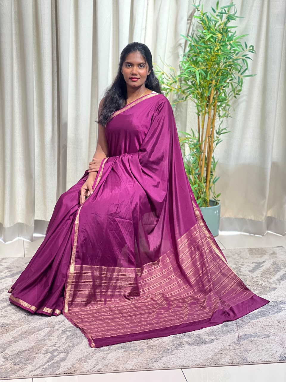 Solid Pattern Single Bordered Crepe Silk Saree | RS162