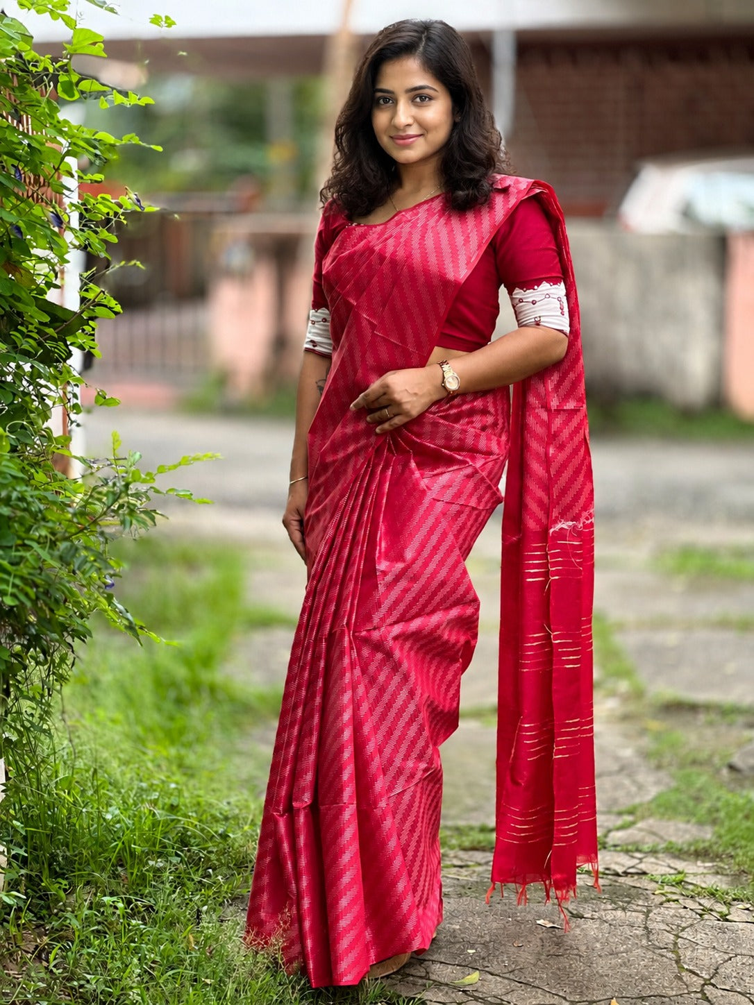 Kantha Weaving Pattern Bhagalpuri Linen Saree |  DLS199