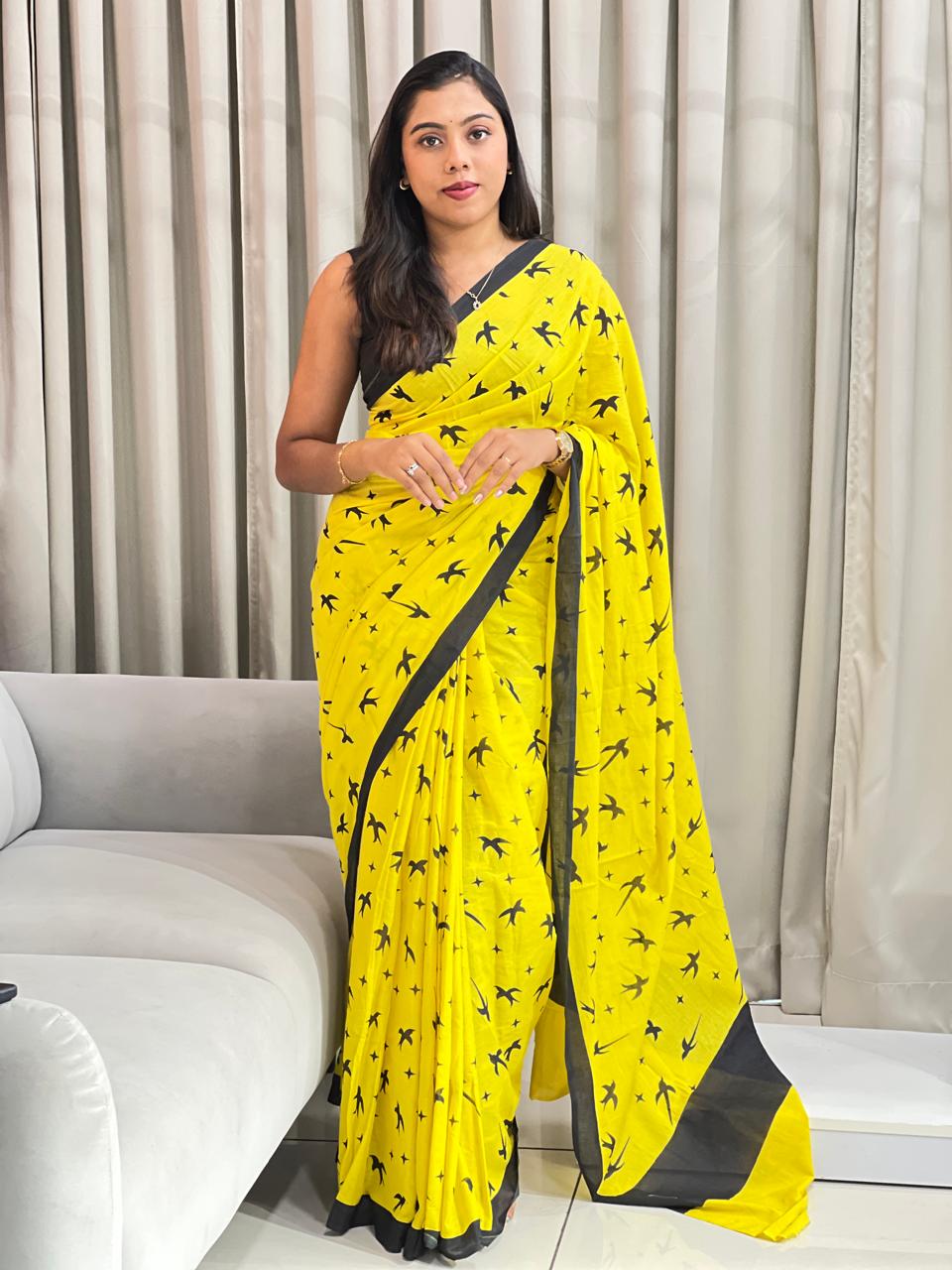 Screen Printed Mul Cotton Saree | AHD1769