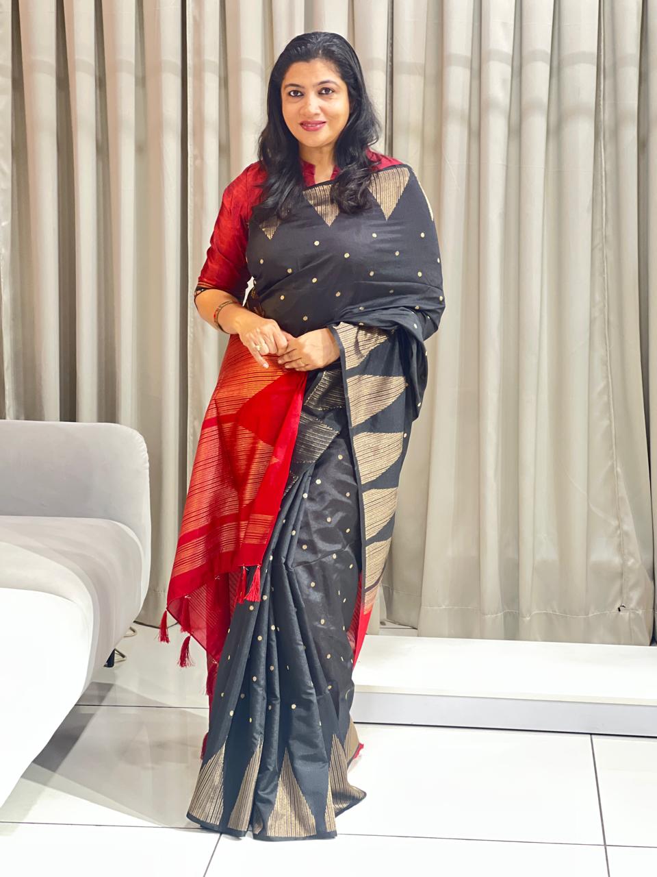 Traditional Temple Border Pattern  Semi Silk Saree | PET101