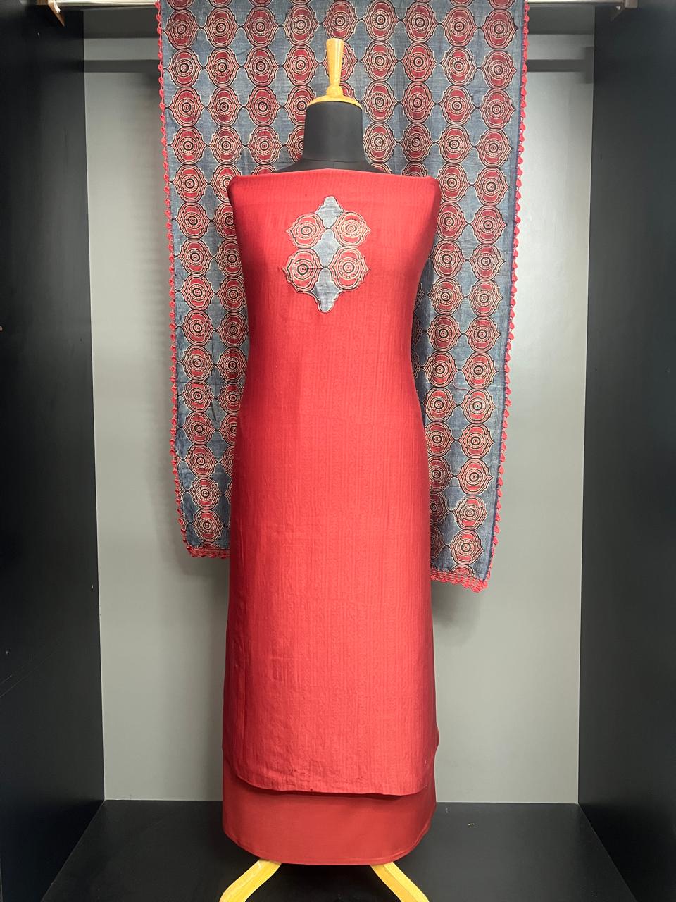 Applique Detailed Chanderi Salwar Set | JSC534