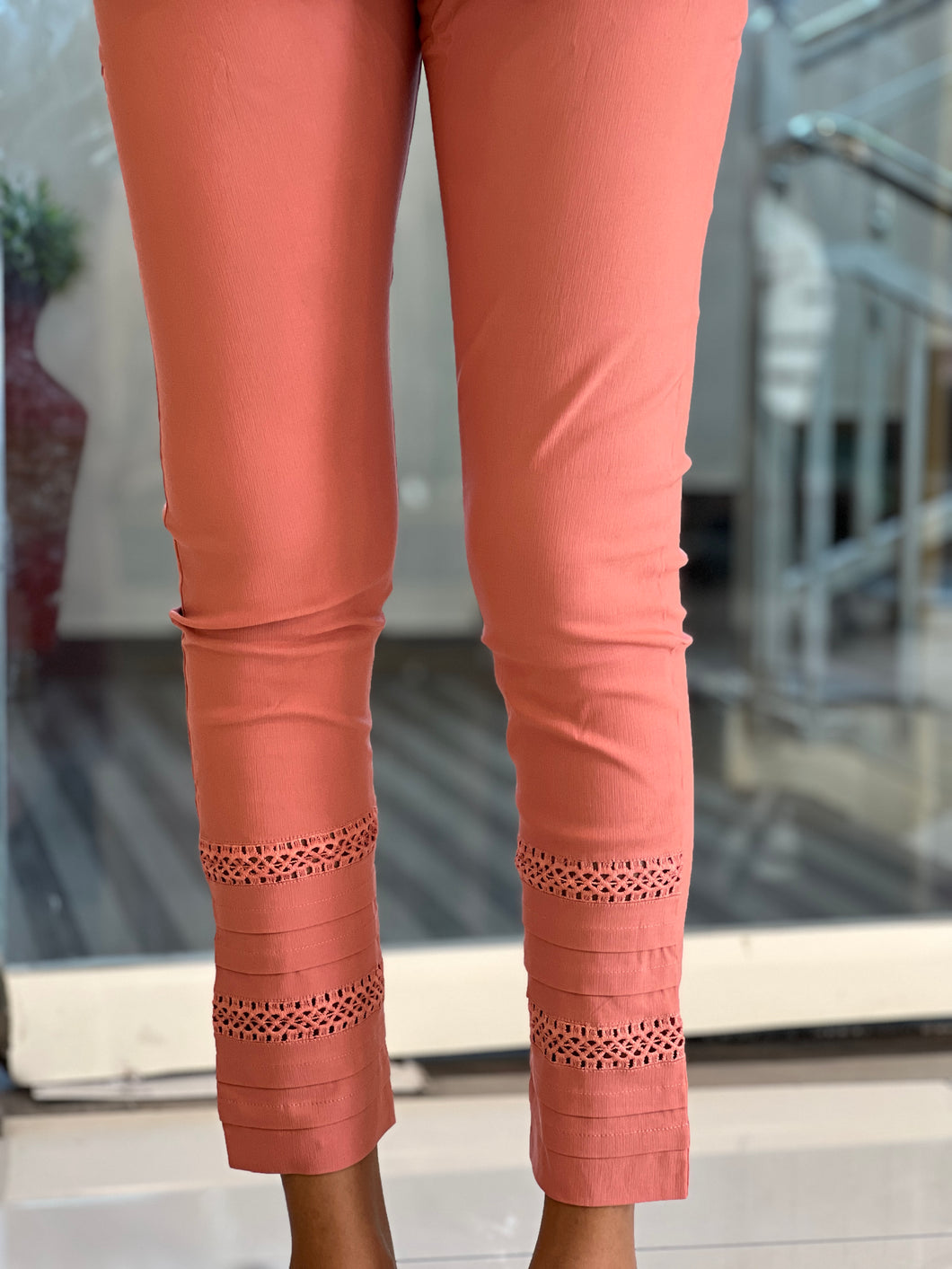 Pin Tuck & Lace Detailed Stretchable Cotton Bottom | YAS109