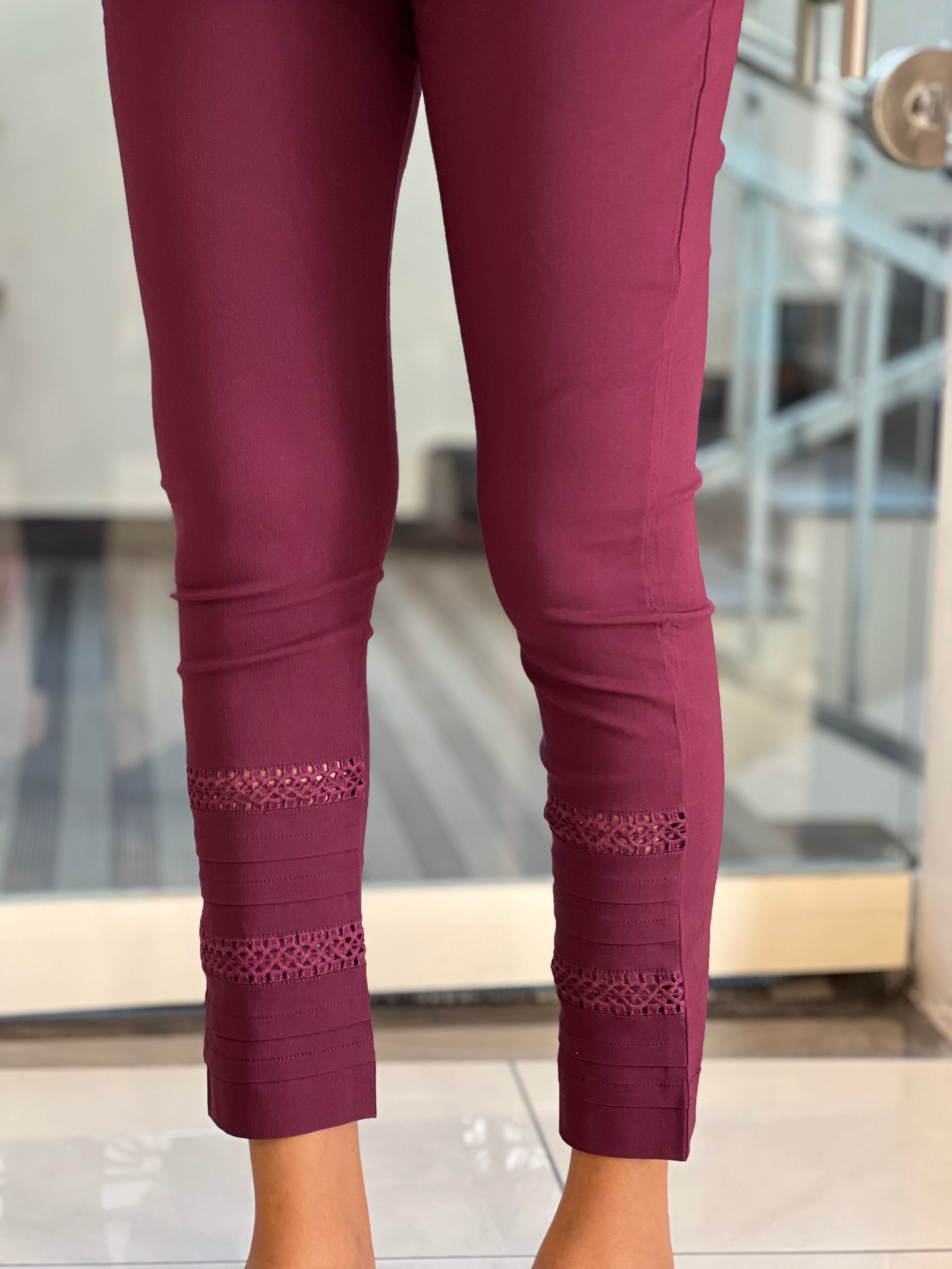 Pin Tuck & Lace Detailed Stretchable Cotton Bottom | YAS110