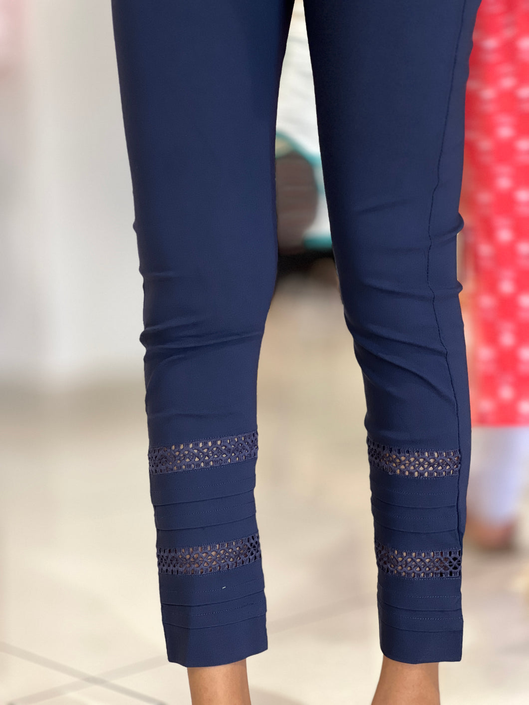 Pin Tuck & Lace Detailed Stretchable Cotton Bottom | YAS111