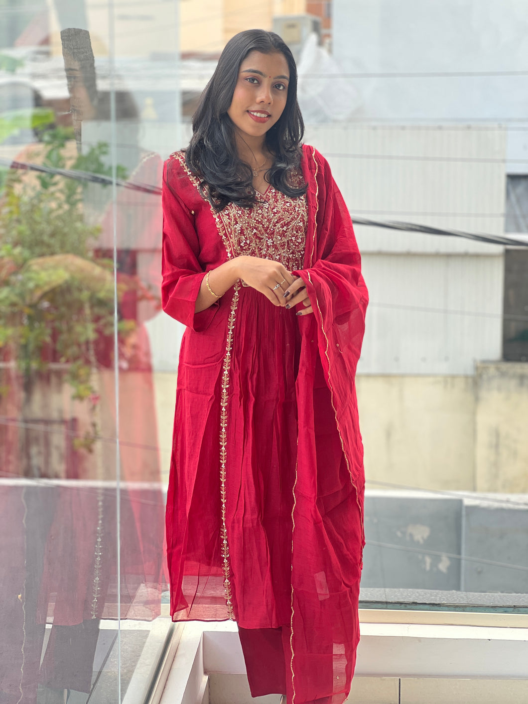 Zardosi & Cut Beads Embroidery Detailed Chanderi Kurta Set | KIA118