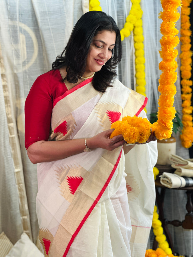Kasavu & Kara Weaved Temple Patterned Semi Silk Saree | HT252