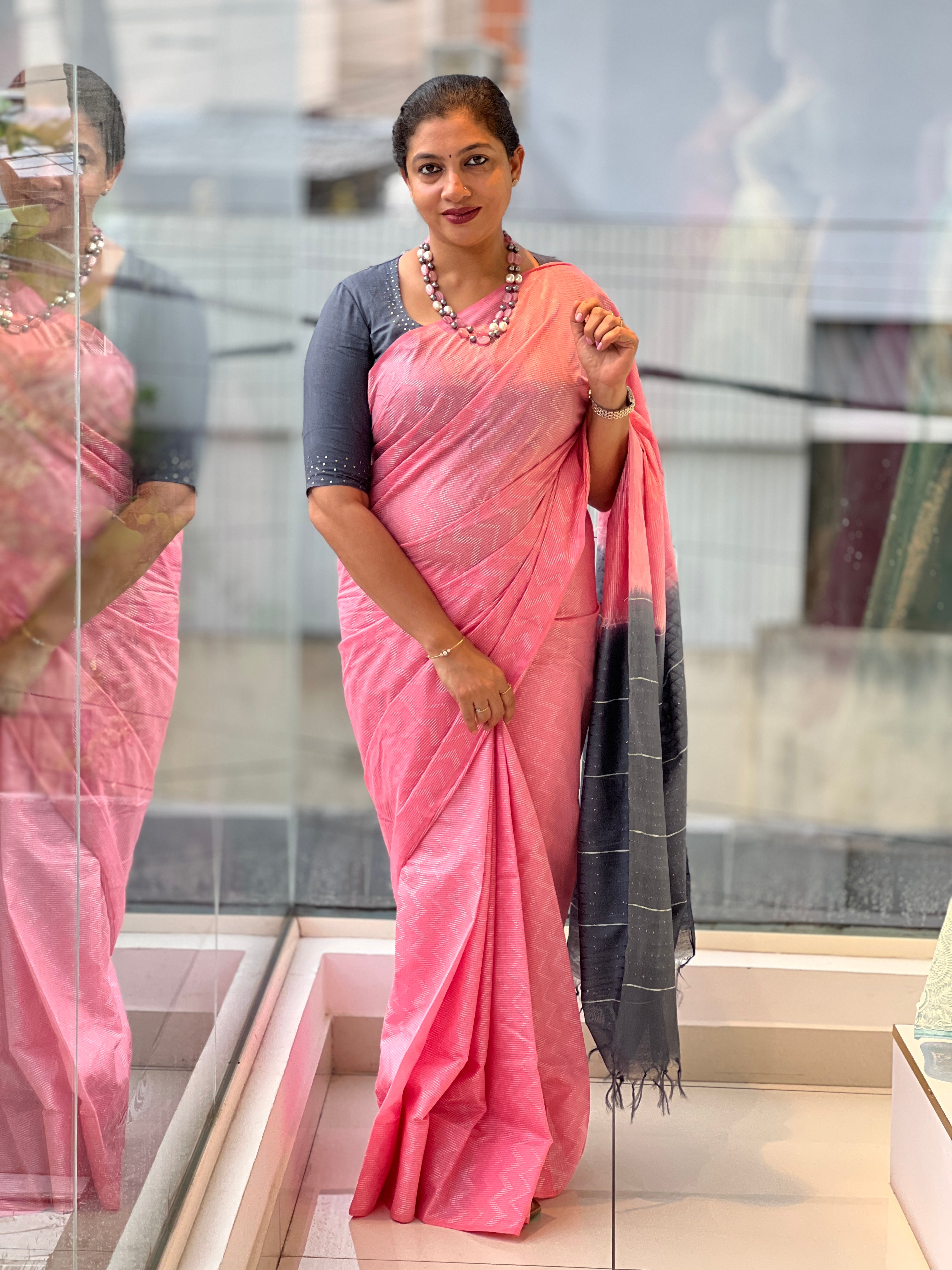 Kantha Weaving With Zig Zag Pattern Bhagalpuri Linen Saree | DLS359