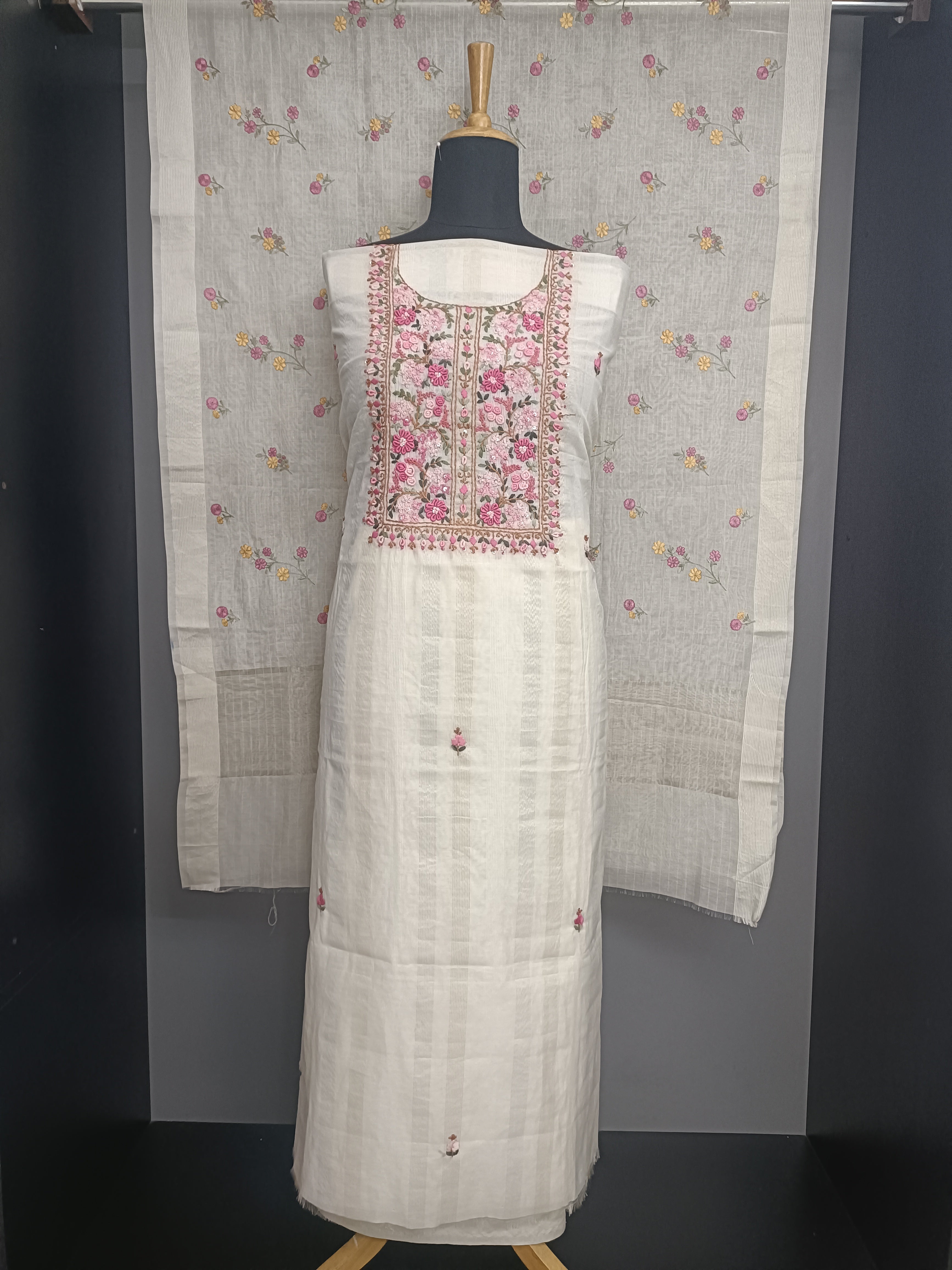 Floral Embroidered Chanderi Salwar Set | MM645