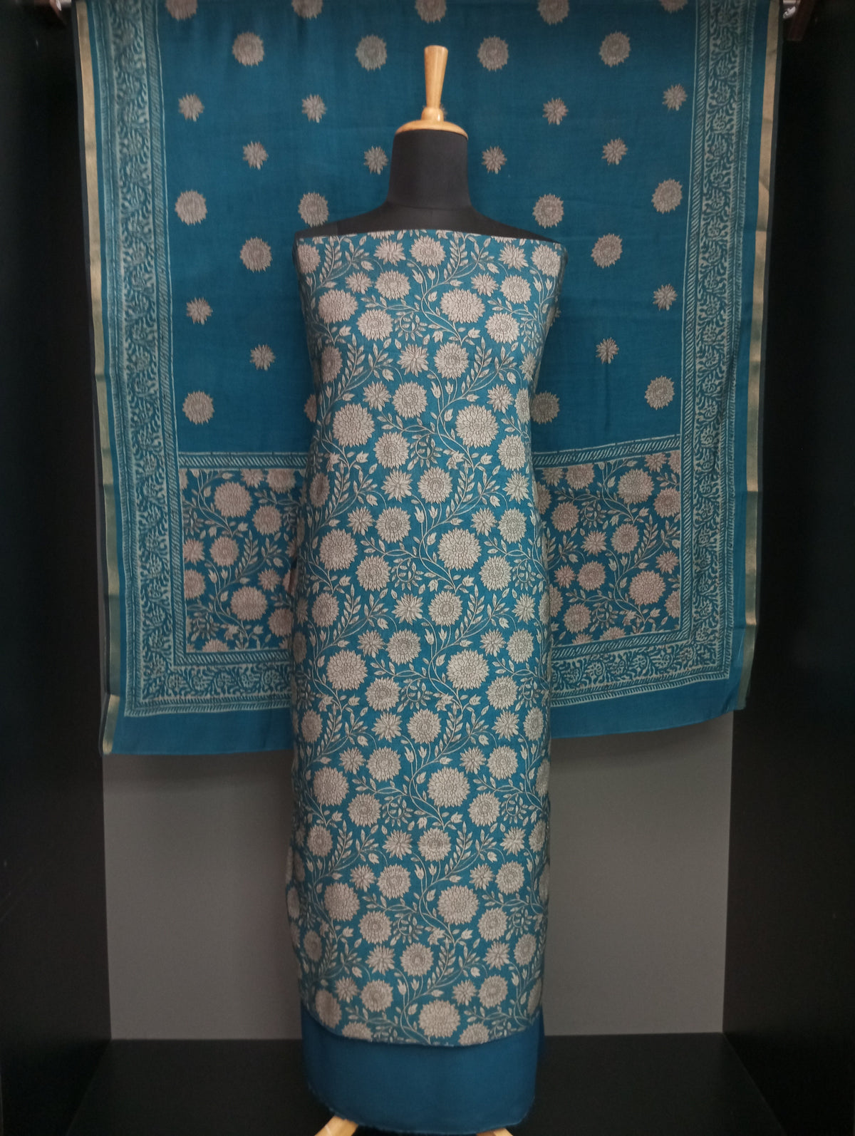 Floral Printed Pattern Chanderi Finish Salwar Set | SW2590