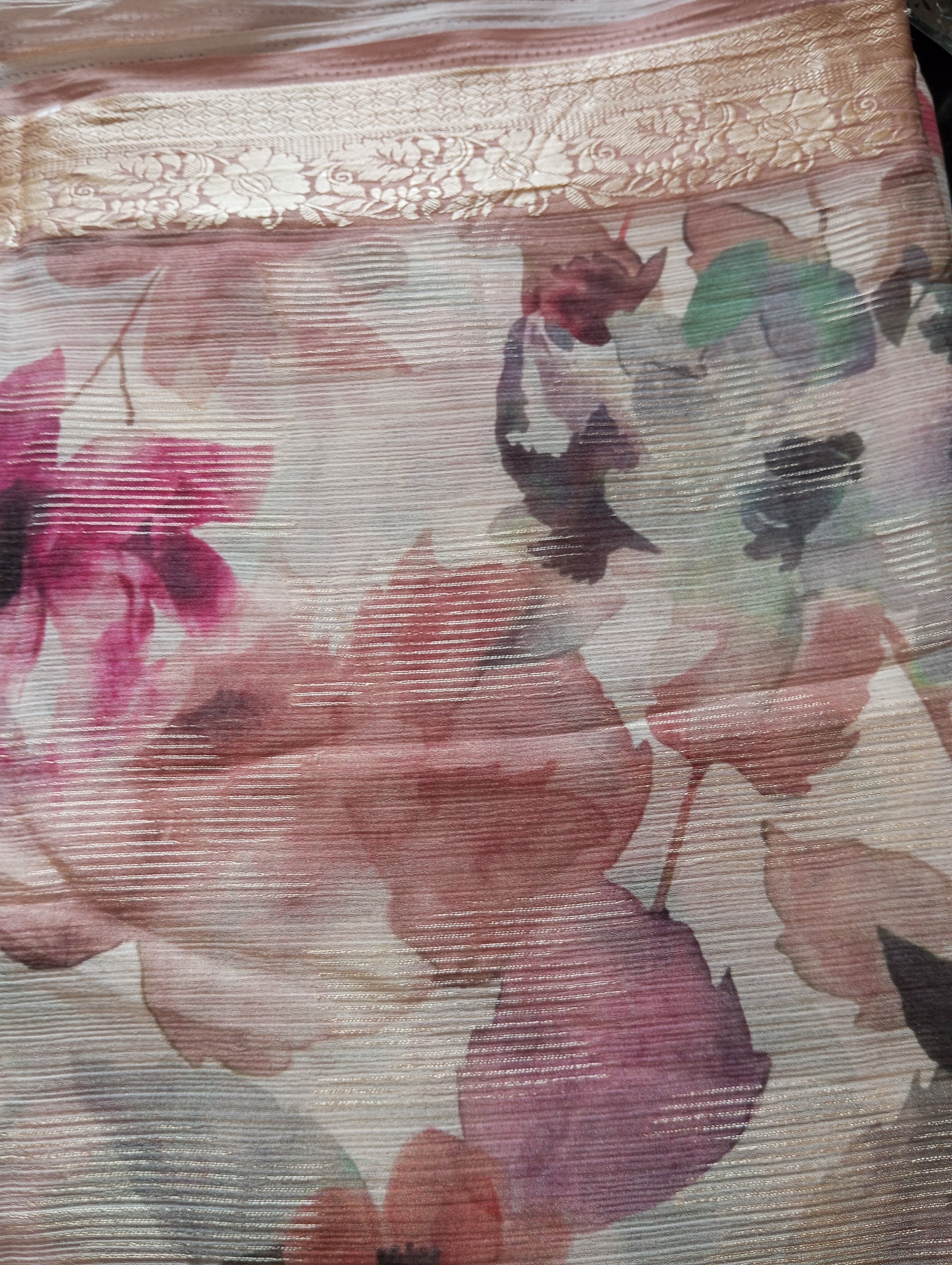 Floral Printed Chinon Saree | SSN121