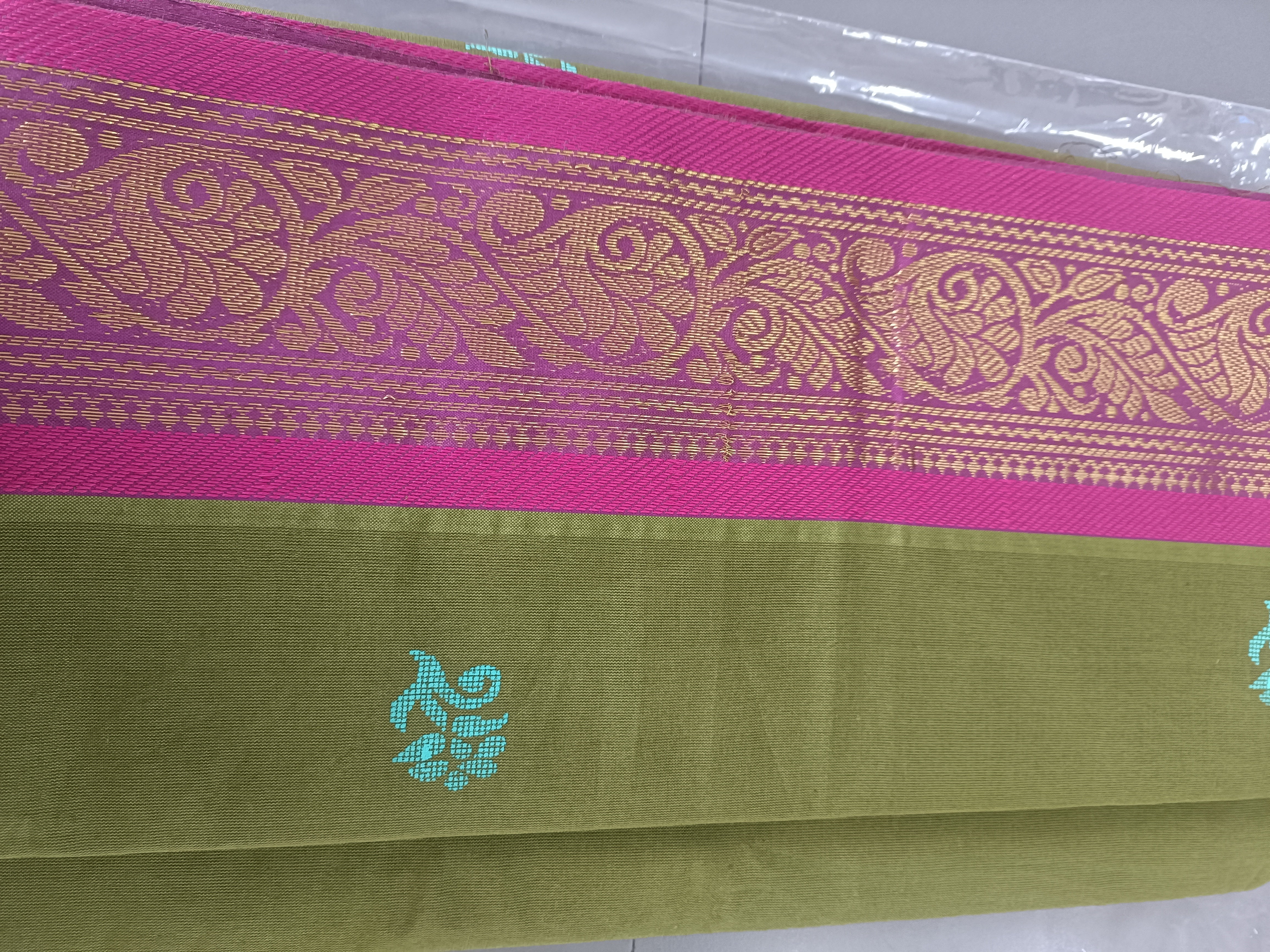 Buta Woven Kanchi Cotton Saree | GAT541
