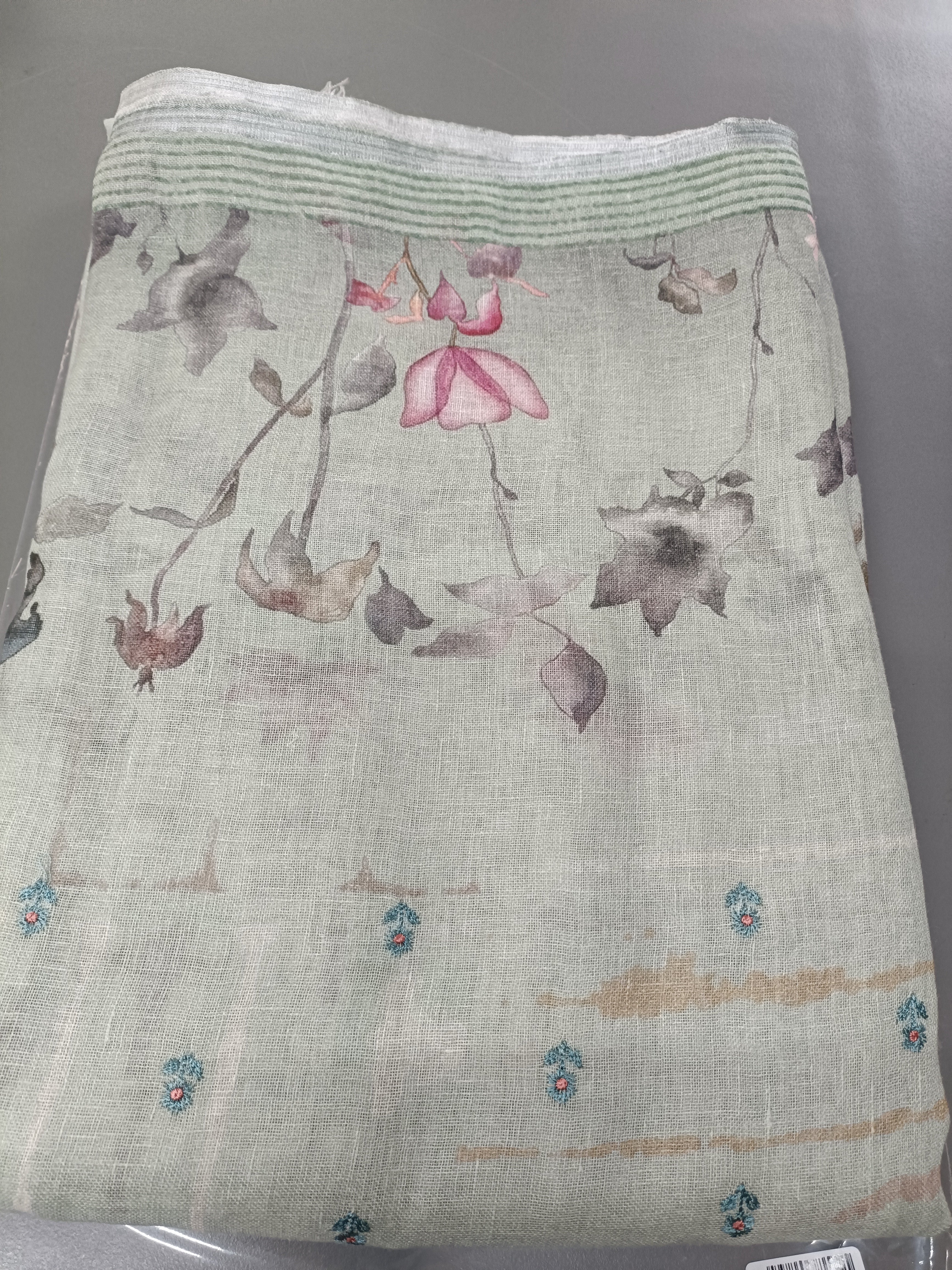 Floral Digital Print Detailed Linen Saree | SMC214