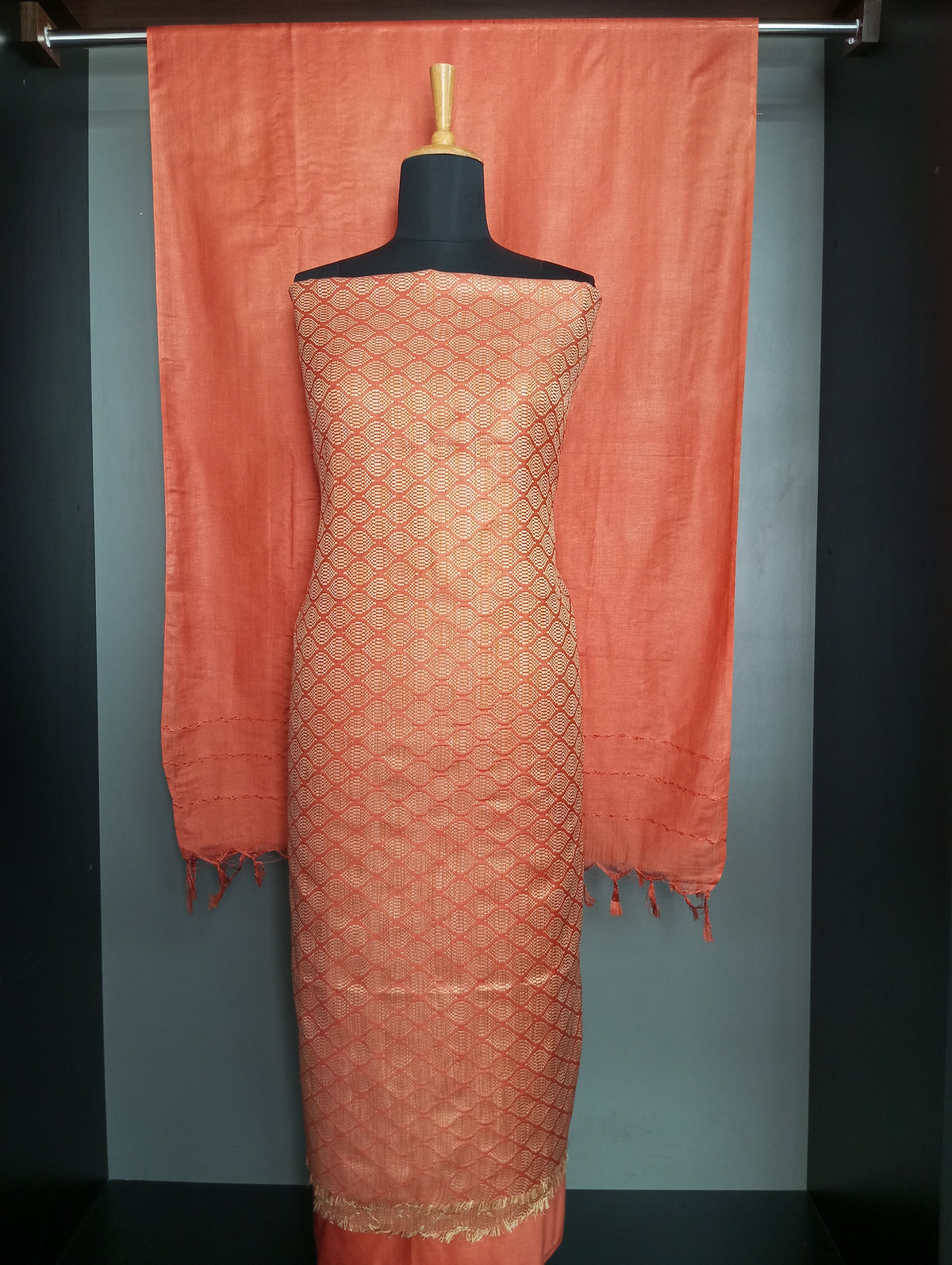 Geomteric Pattern Semi Tussar Saree | NHH654