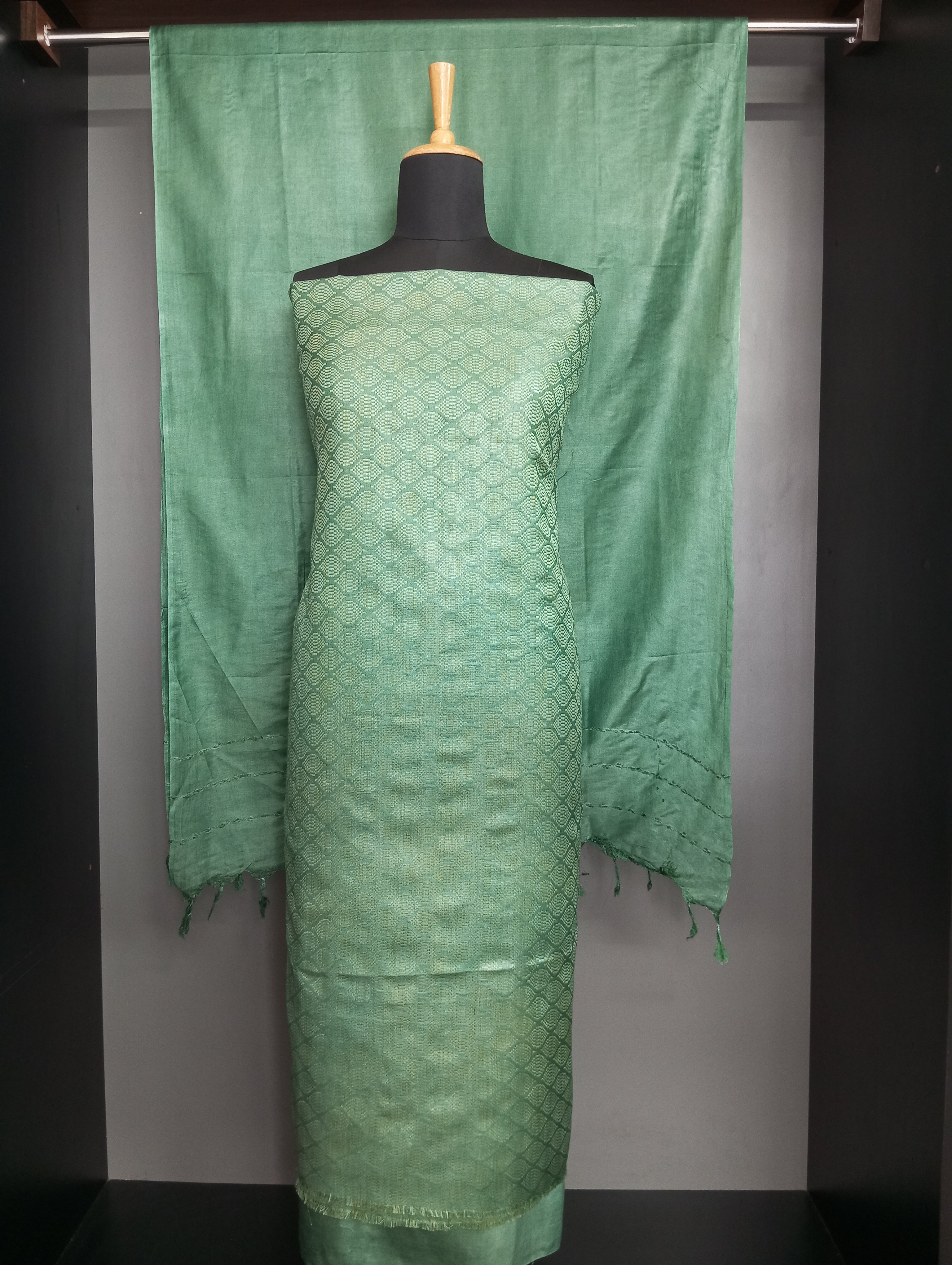 Geomteric Pattern Semi Tussar Saree | NHH653