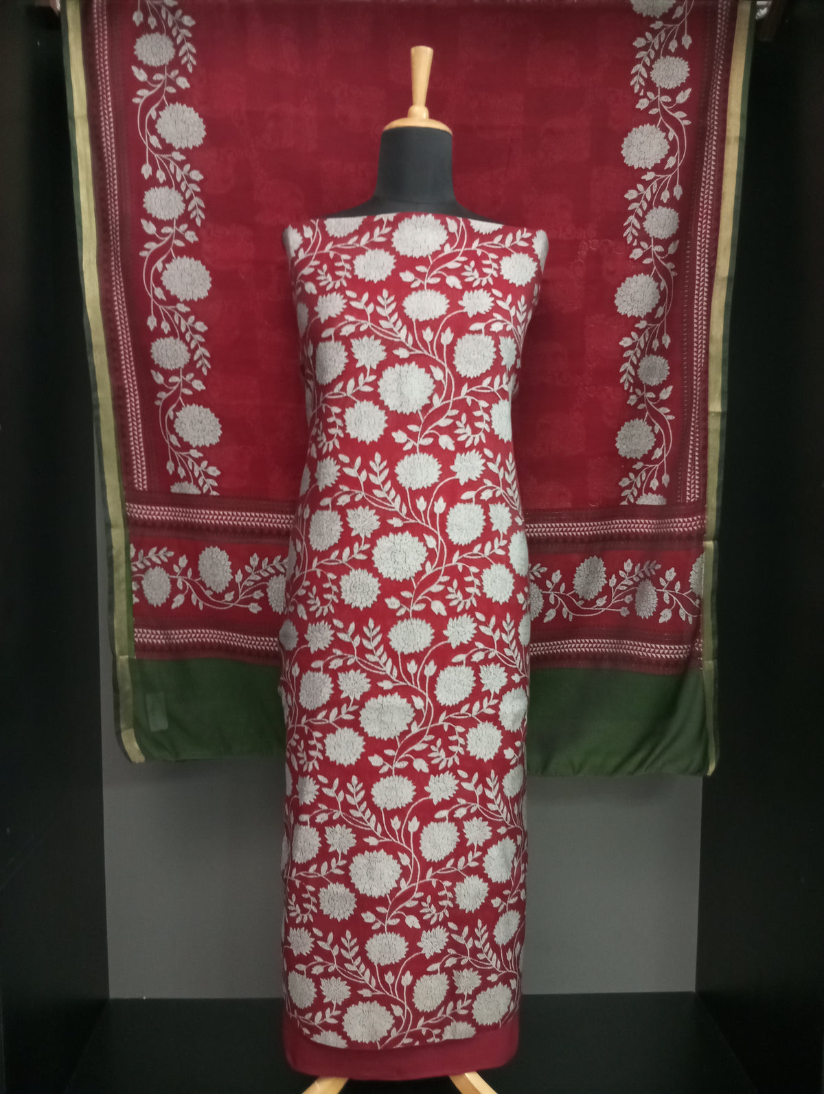 Floral Printed Pattern Chanderi Finish  Salwar Set | SW2595