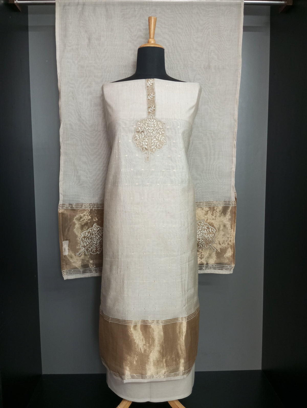 Buta Pattern Chanderi Finish Salwar Set | SW2564