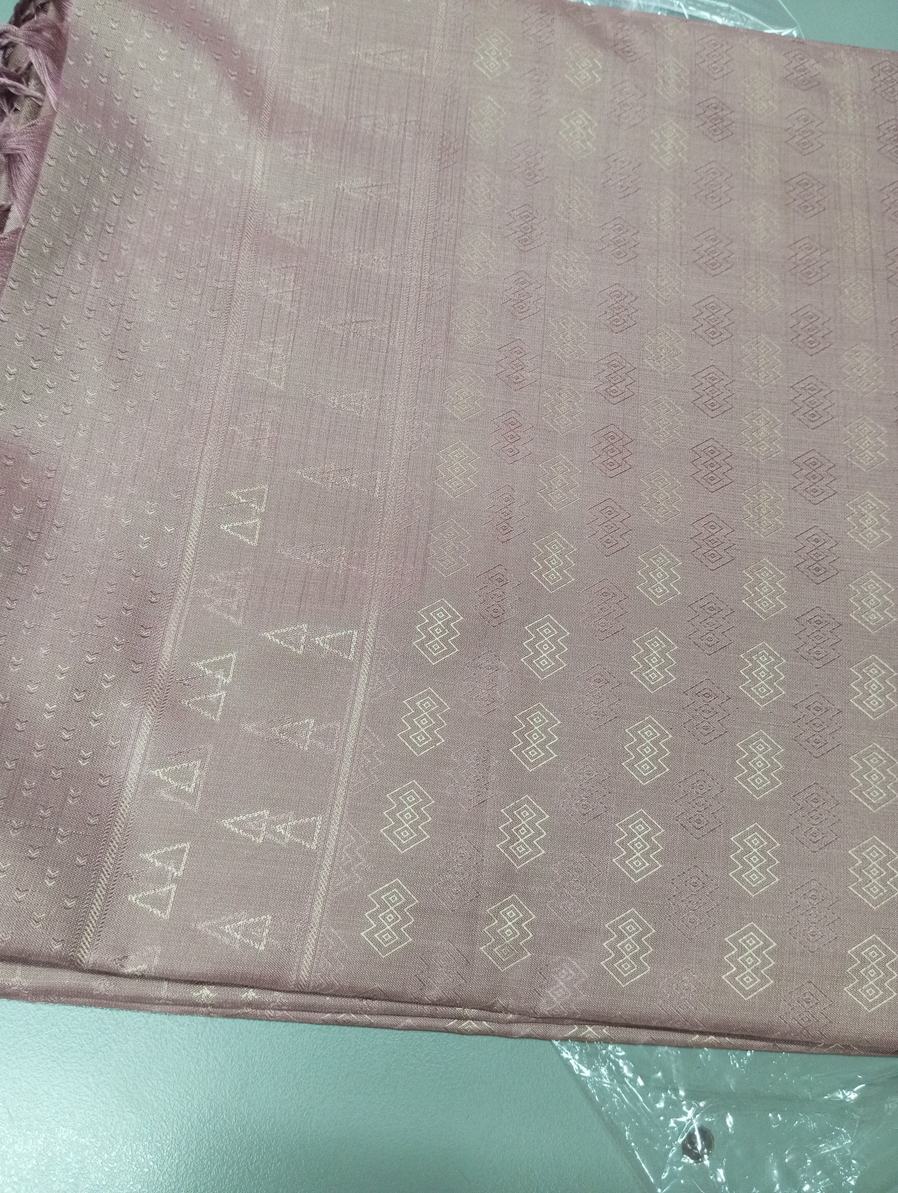 Leaf Pattern Semi Soft Silk Saree | RTD122