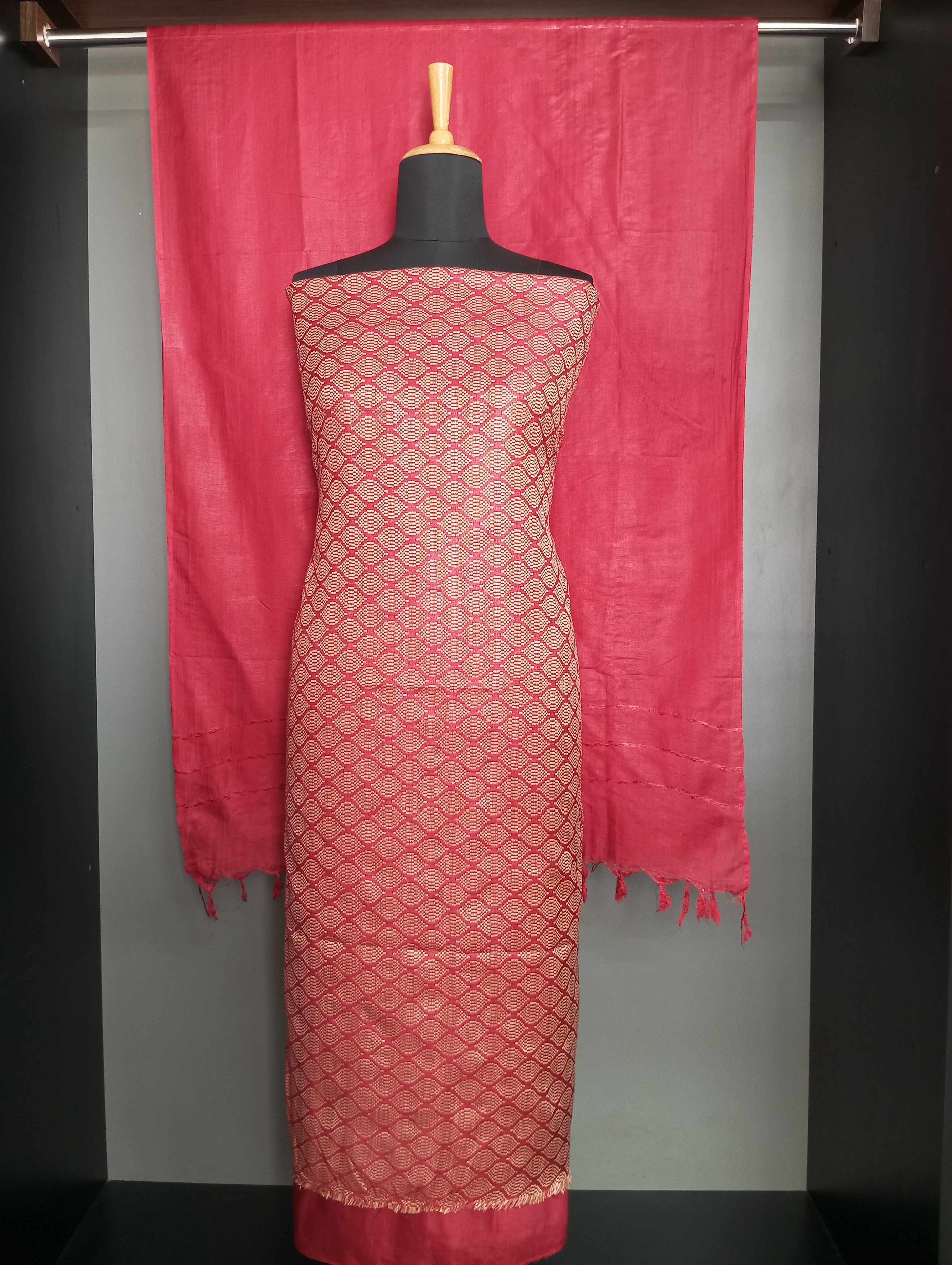 Geomteric Pattern Semi Tussar Saree | NHH655