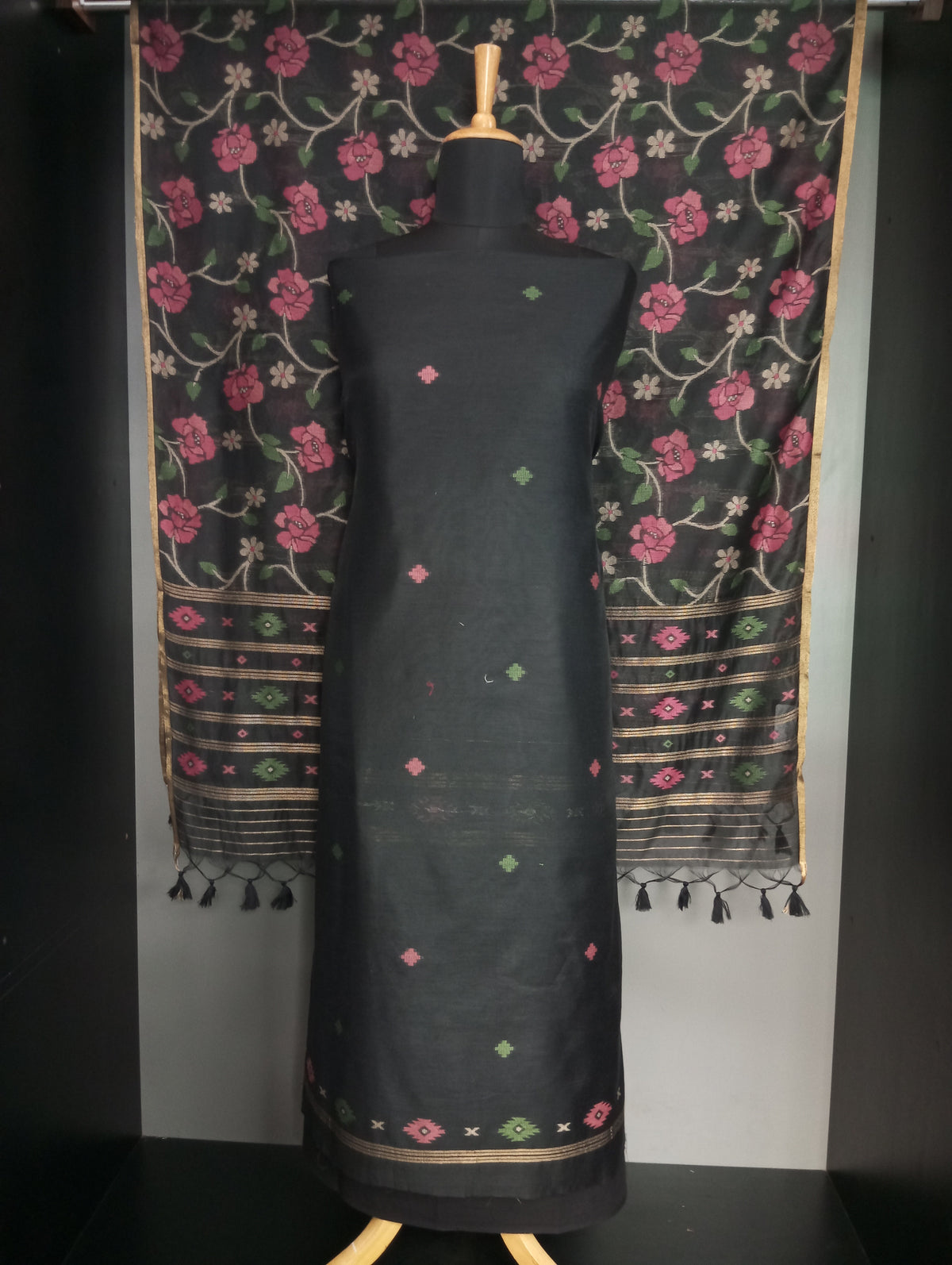 Buta Patterned Chanderi Finish Salwar Set | SSN581