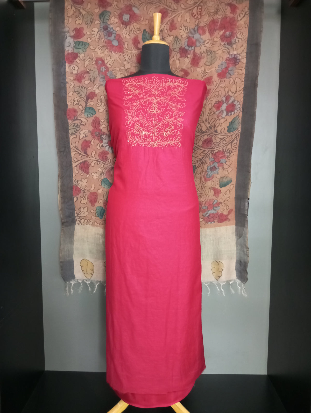Mul Chanderi Single-Thread Floral Embroidered Salwar Set | HAK101