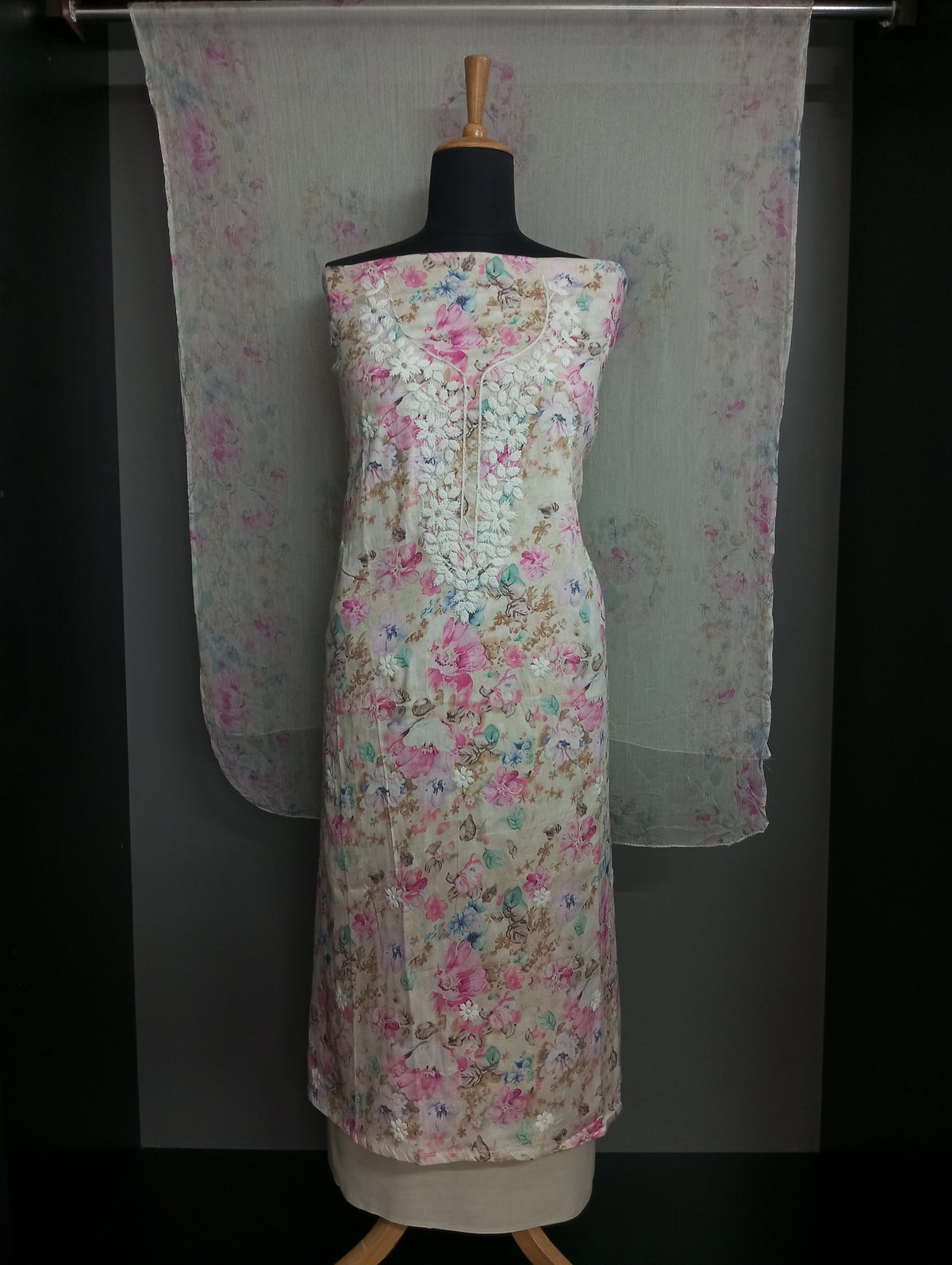 Floral Printed Cambric Cotton Salwar Set | SW2549