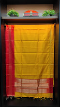 Raw silk sarees with zari weave pattern | HS605