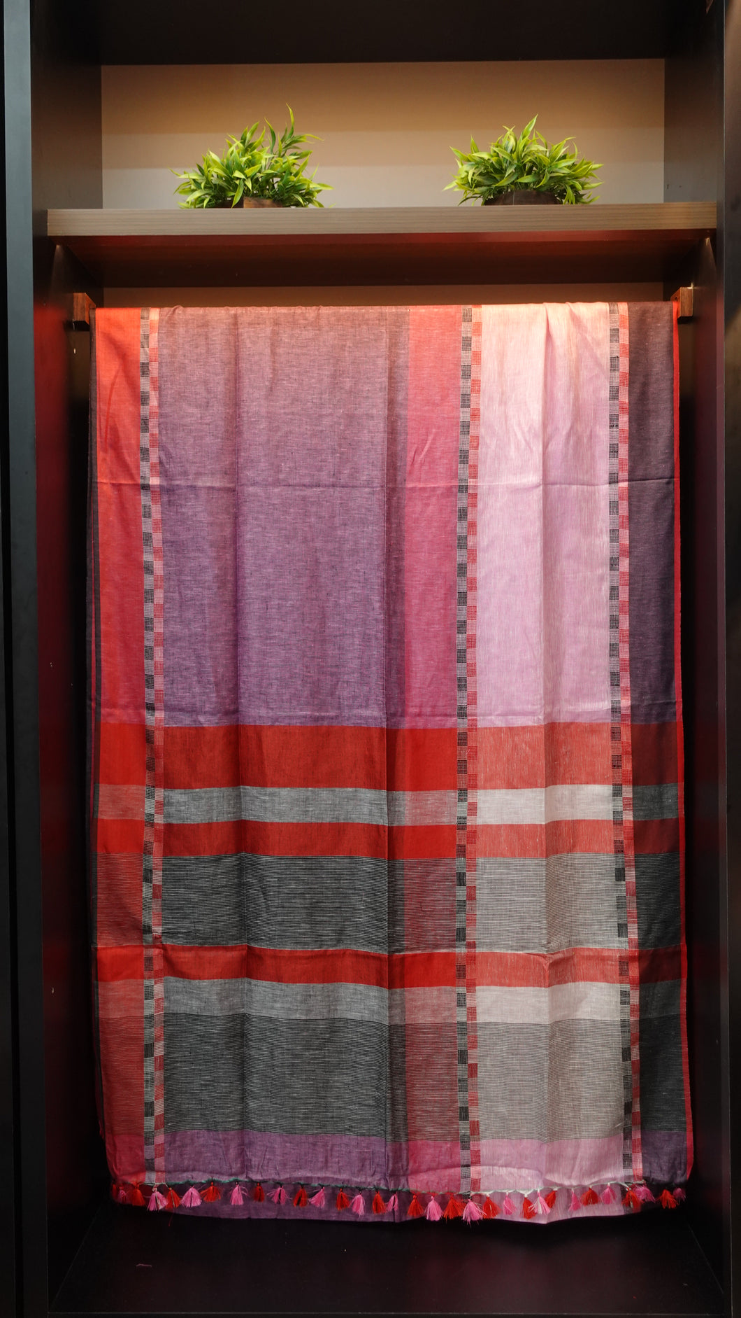 Jamdani finish weave pattern linen saree | MRD232