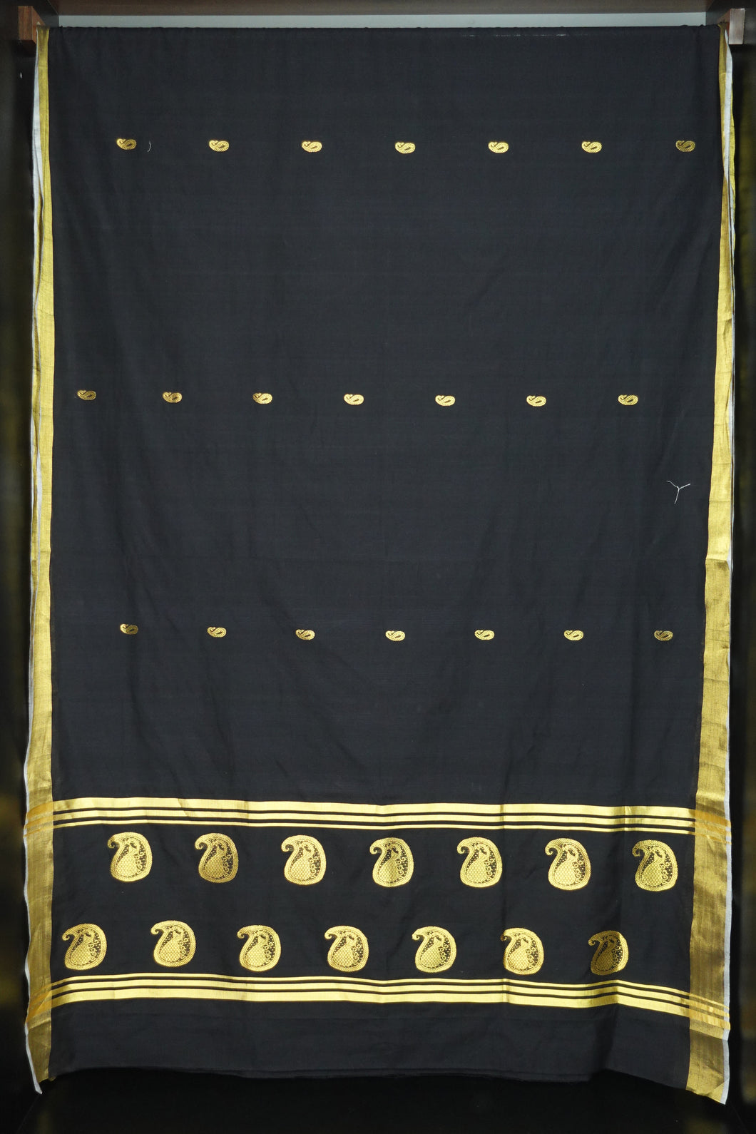 Black Color Handwoven Kerala Cotton Saree | PH195