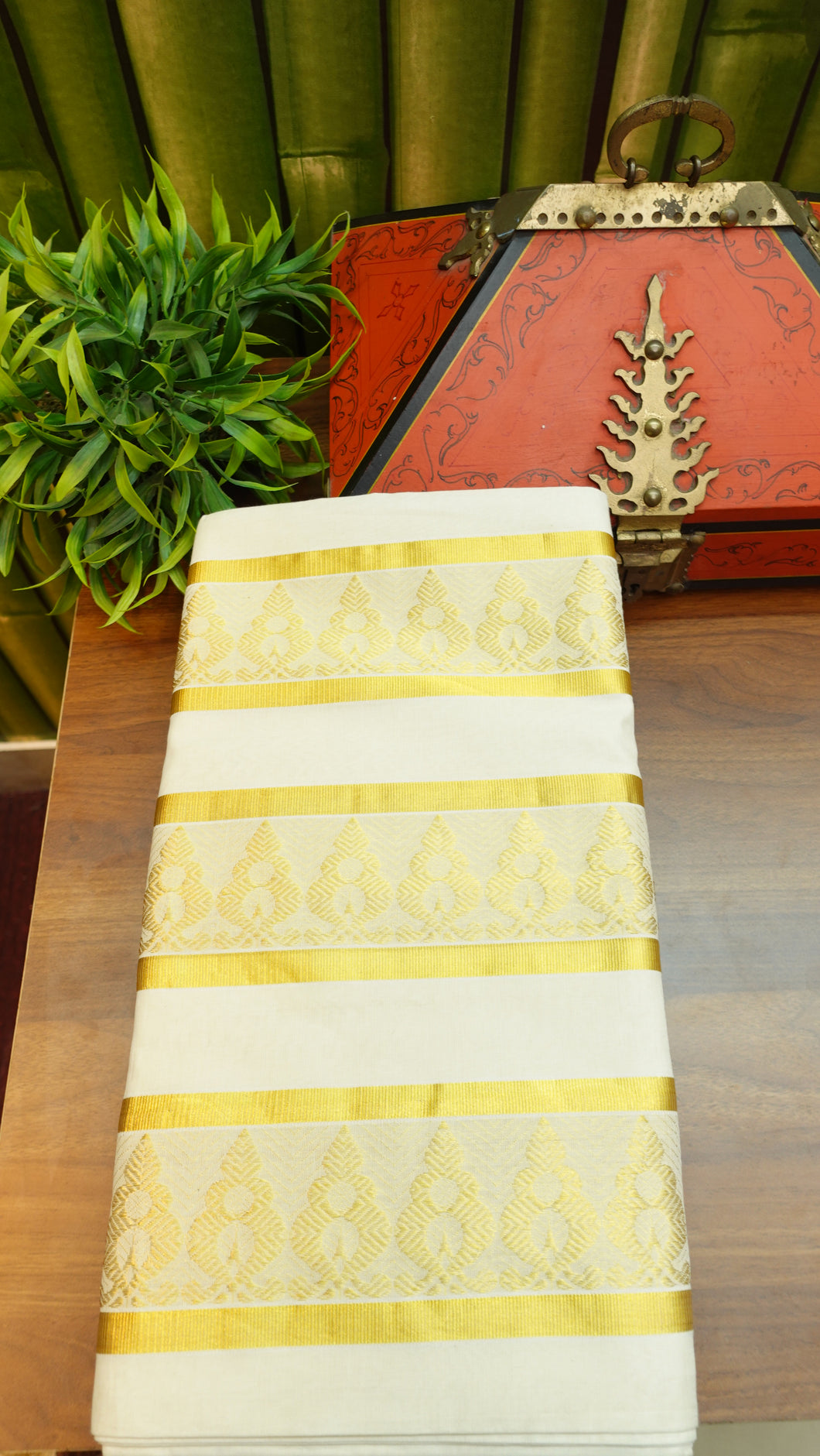 Gold color stripe with weave design Chendamangalam handloom saree  | KC112