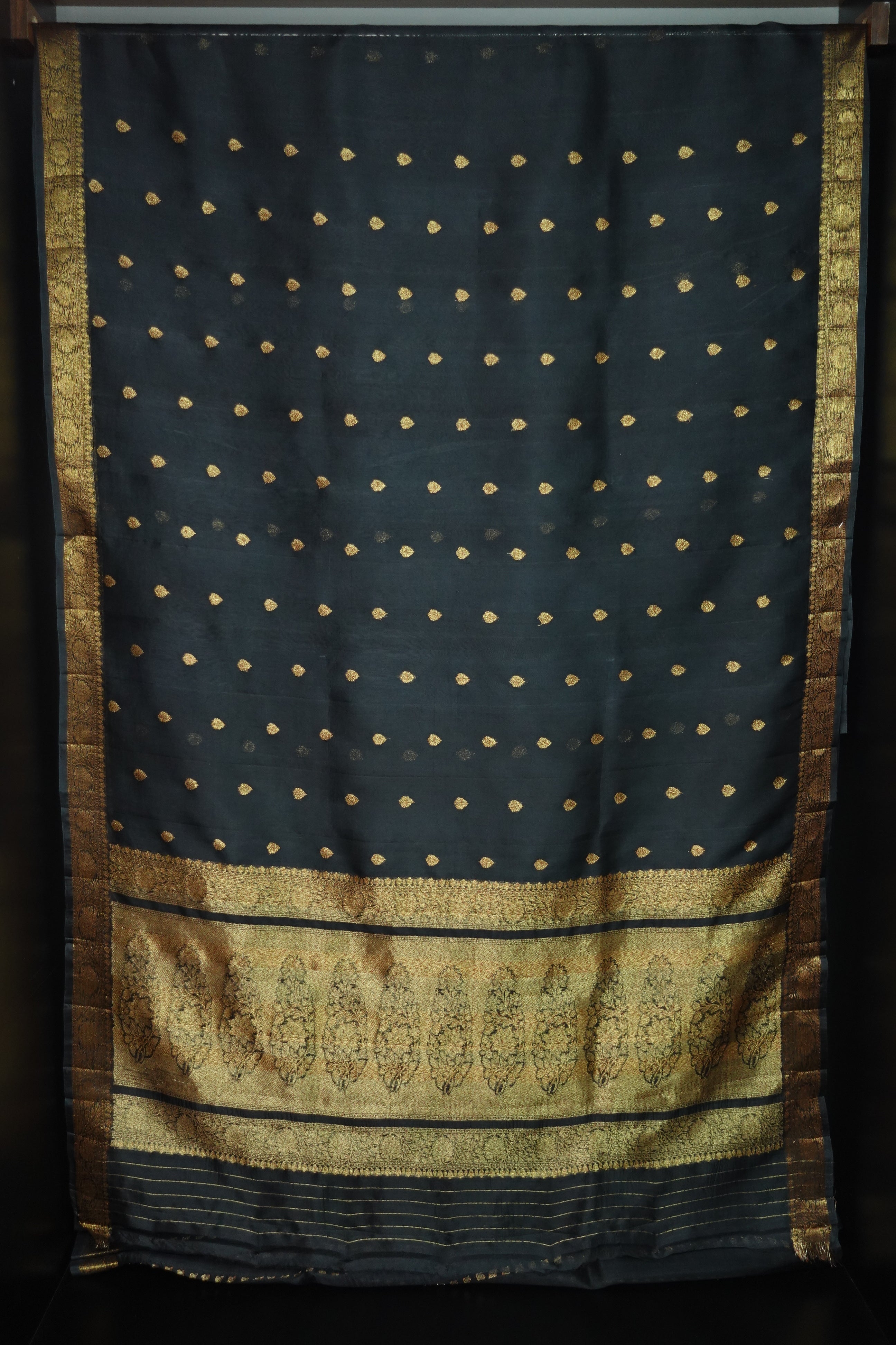 Buta Weaving  Silk Organza Saree  | JCL655