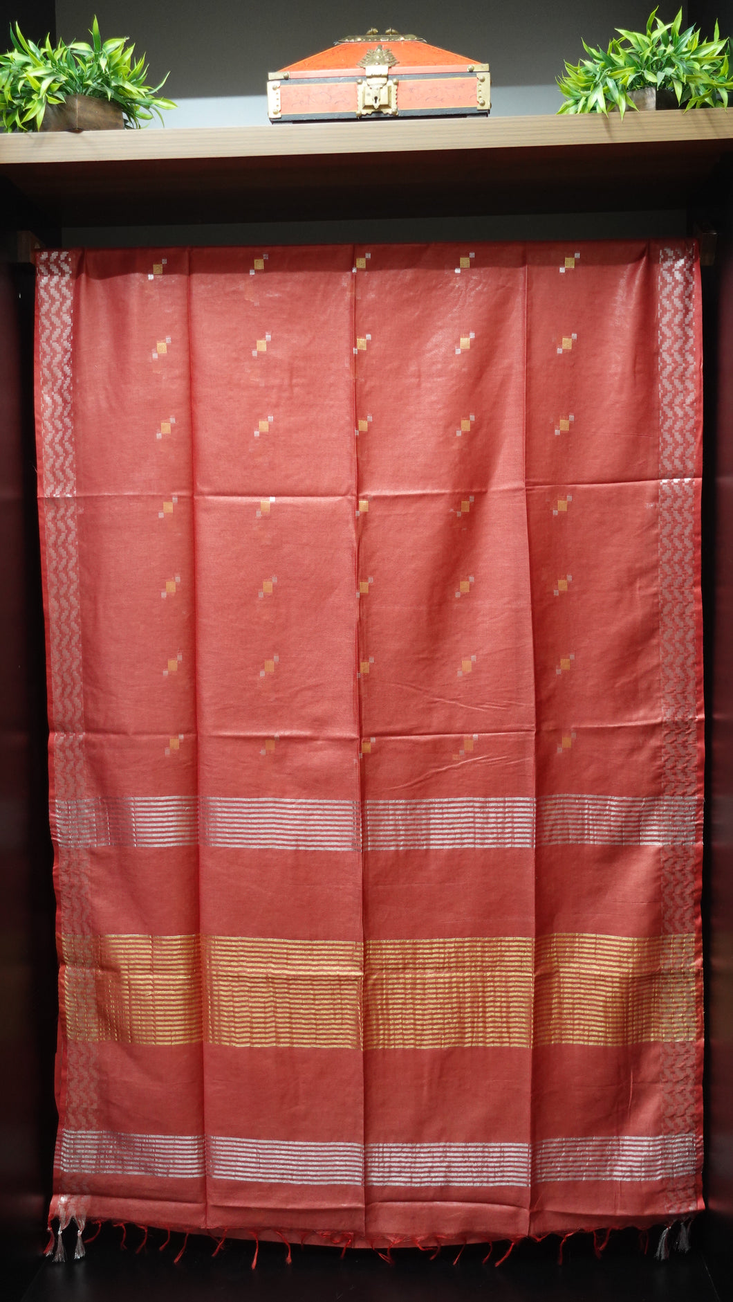 Bhagalpuri Linen Finish Sarees with Zari Weave Patterns | MRD244