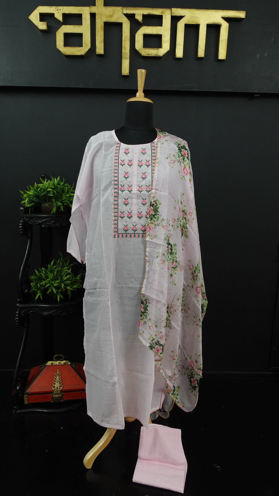 Pink color semi stitched party wear muslin salwar set | IO170