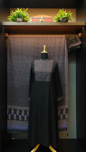 Print With Embroidery Highlighted Rayon Kurta Set | NI237