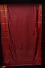 Semi Silk Saree With Jacquard Weave Pattern | KT133