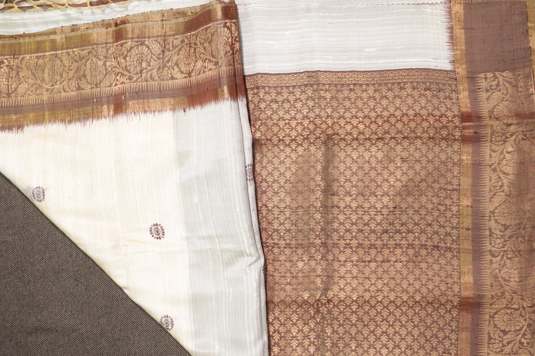 Butta Weaved Tussar Sarees | HS674