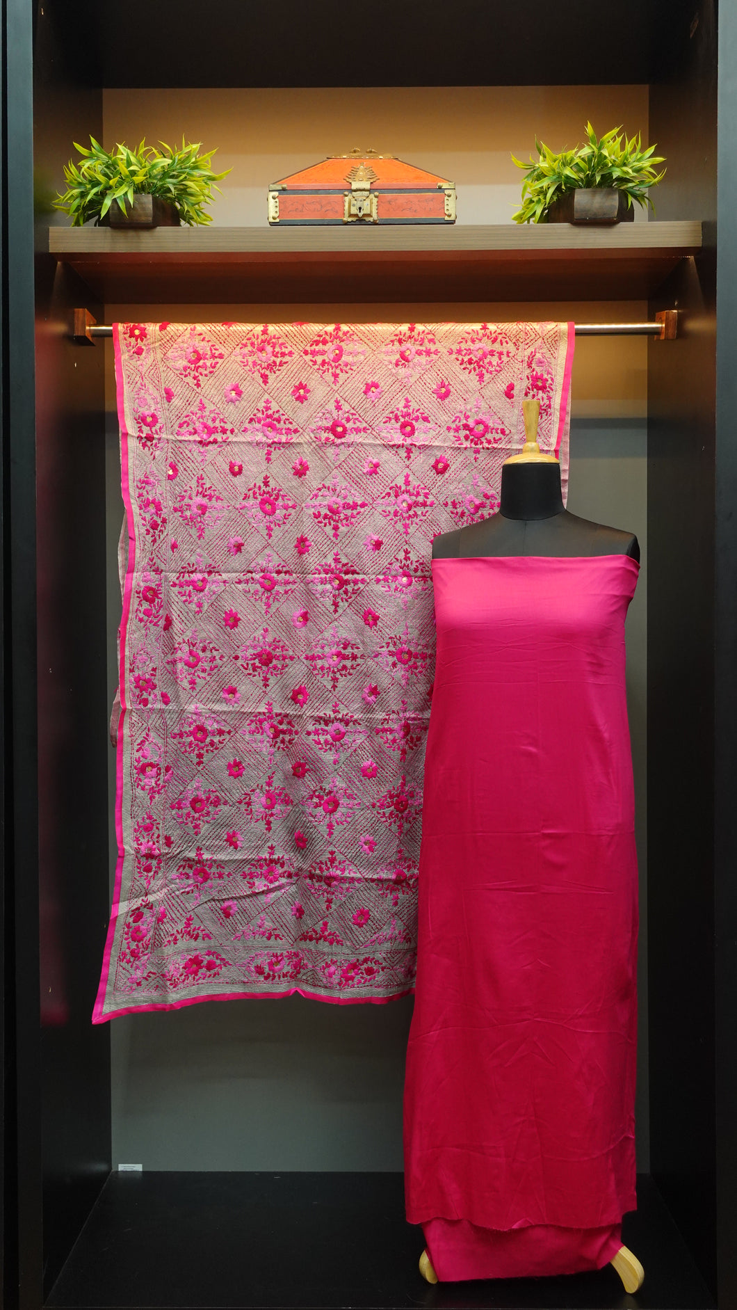 Magenta pink colour glazed cotton salwar set with phulkari dupatta | VET207