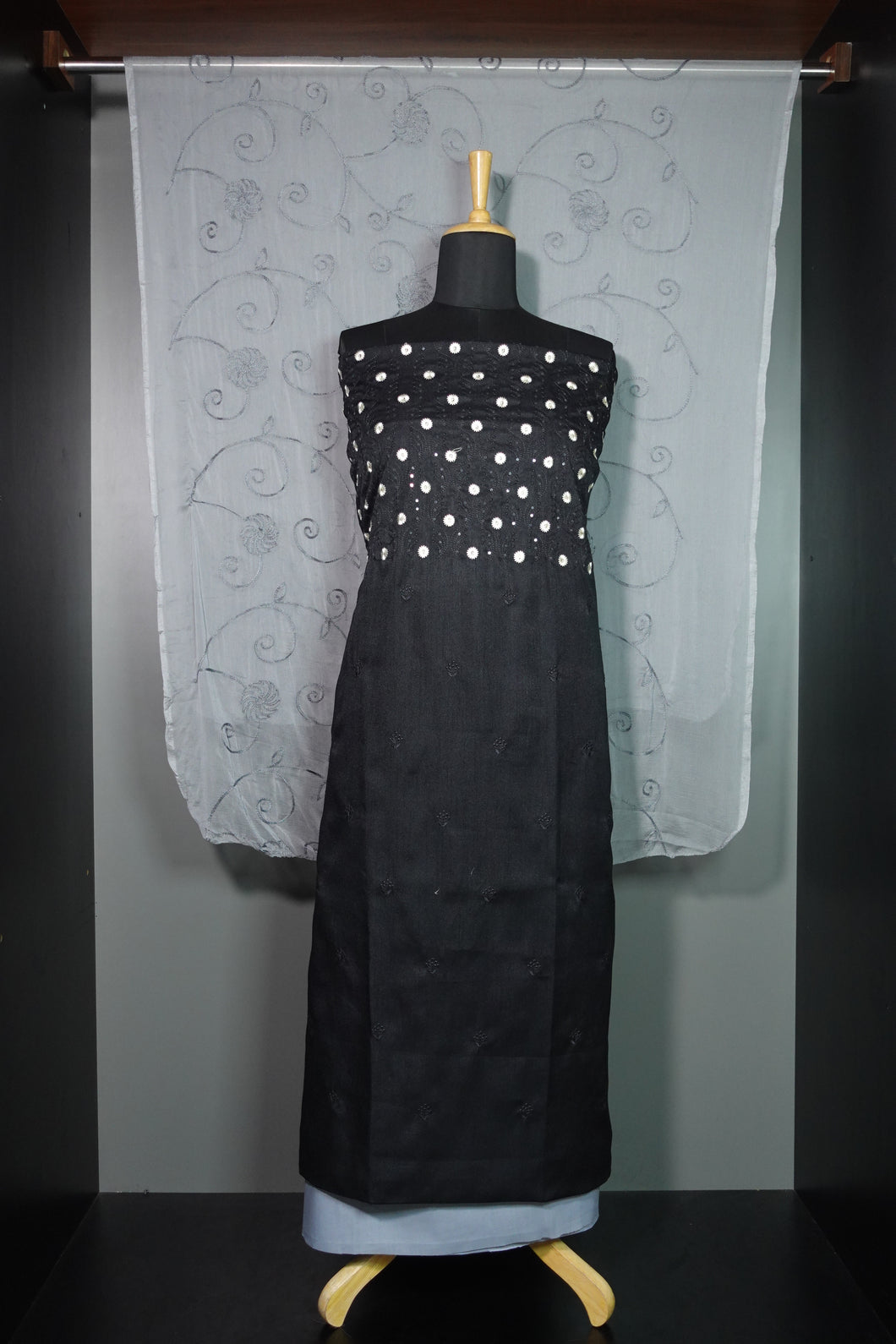 Budget Friendly Embroidery Salwar Set | NA382