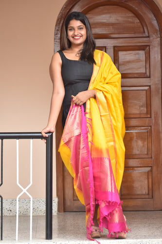 Traditional Hand Woven Kanchipuram Dupatta | AKS114