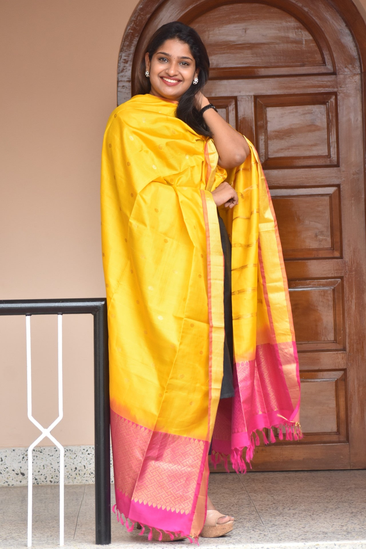 Traditional Hand Woven Kanchipuram Dupatta | AKS114
