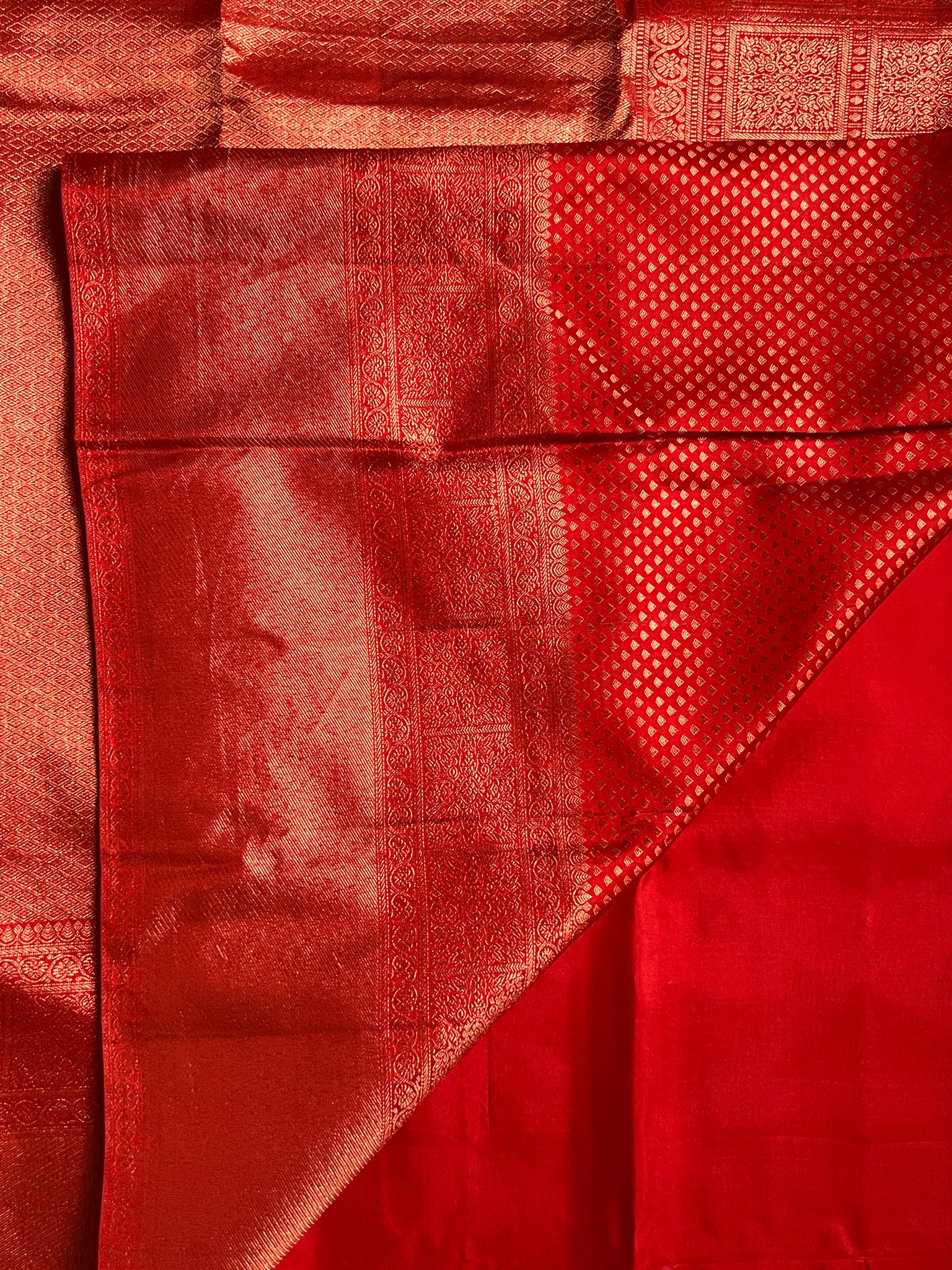 Chilli Red Kanjivaram Saree With Floral Jaal Weaving – Cherrypick